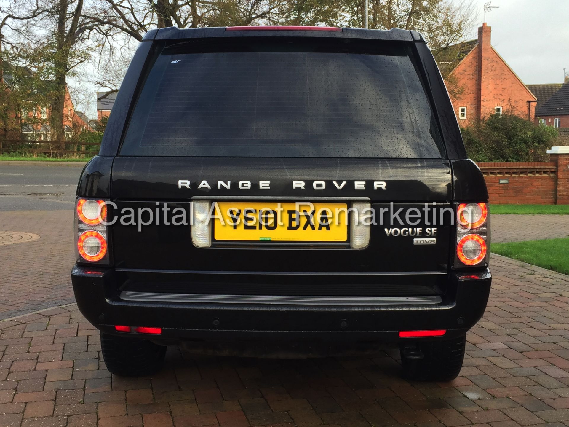 (ON SALE) RANGE ROVER VOGUE 'SE' (2010 - 10 REG) 3.6 TDV8 - AUTO 'HUGE SPEC - FULL HISTORY' (NO VAT) - Image 3 of 33