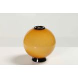 SCARPA CARLO (1906 - 1978)
Globular vase with yellow cladding.
For M.V.M. Cappellin Murano. 1936-40.