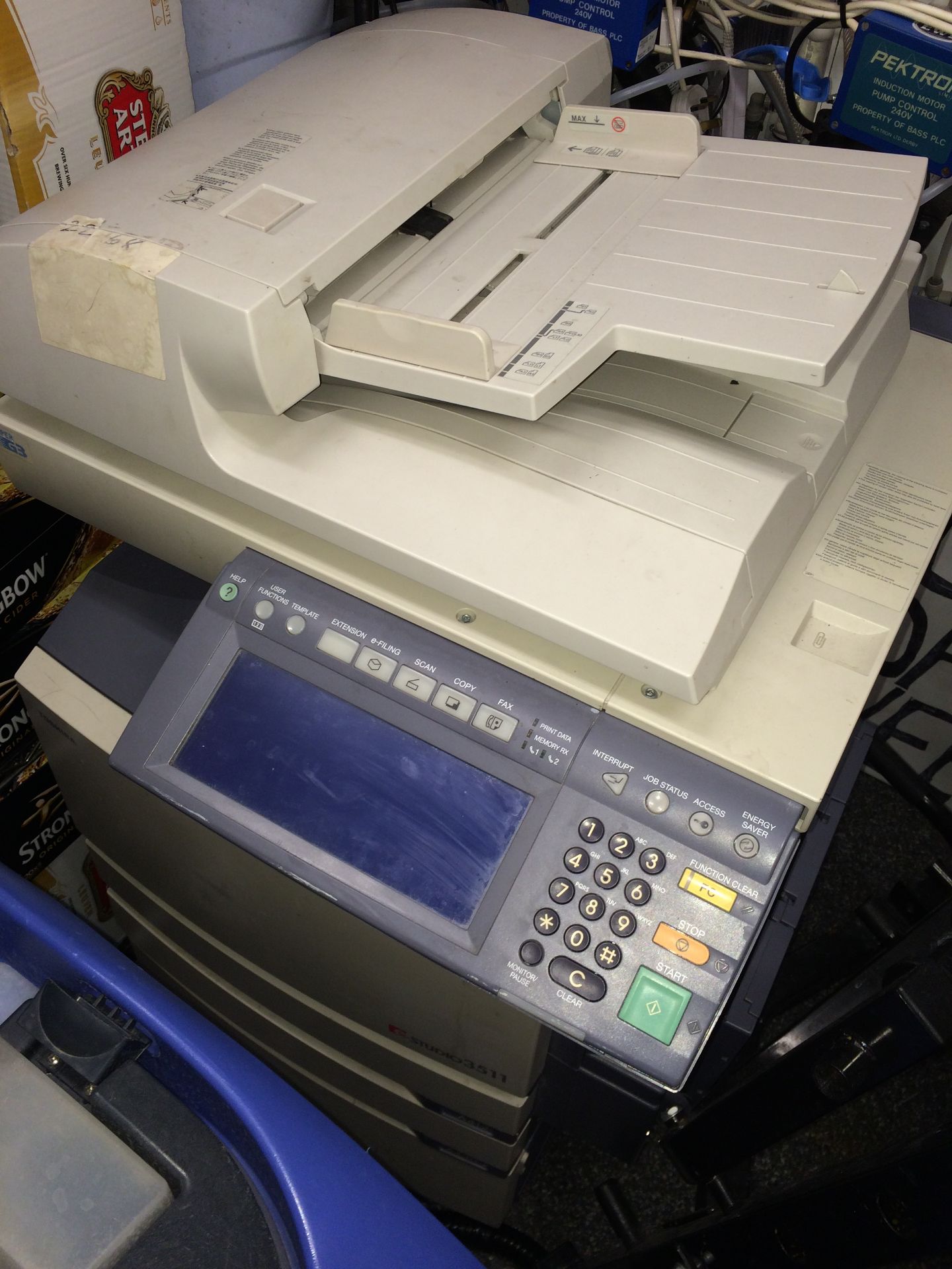 TOSHIBA E STUDIO 3511 COLOUR AND BLACK AND WHITE PHOTOCOPIER SCANNER AND FAX MACHINE UP TO A3 SIZE - Image 3 of 3