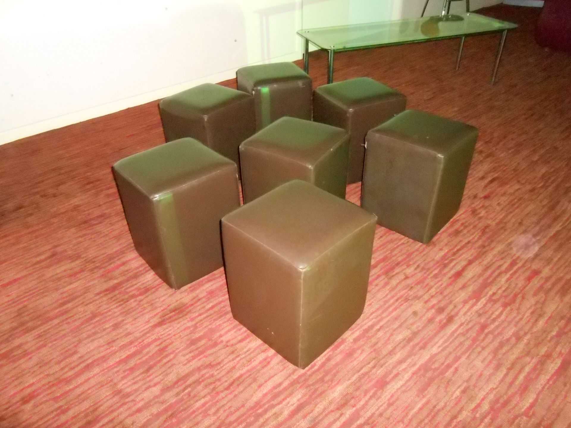 BROWN LEATHER CUBE