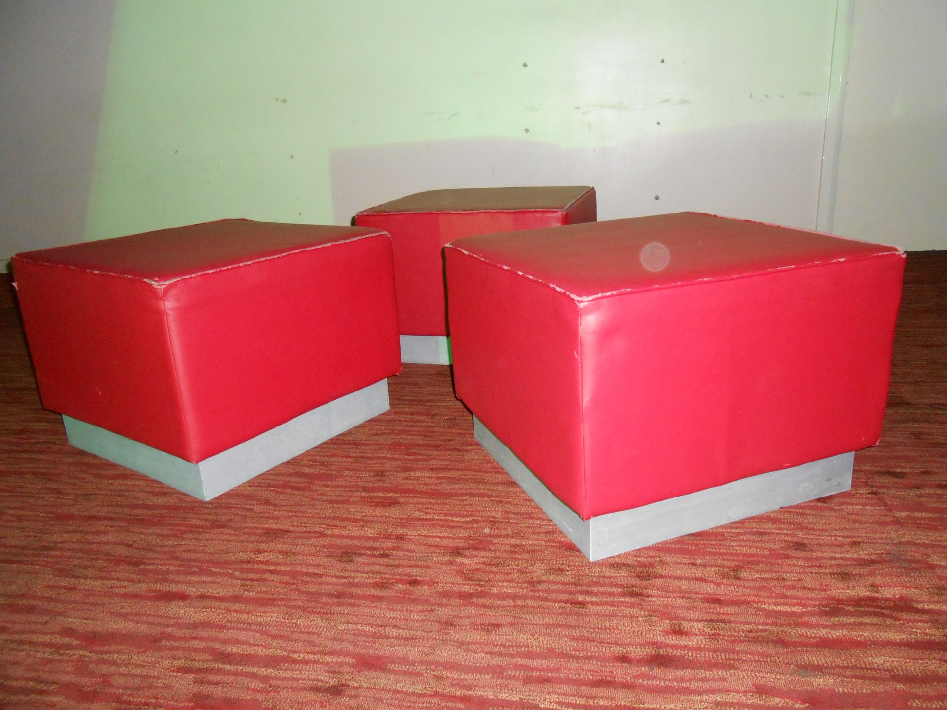 RED CUBE