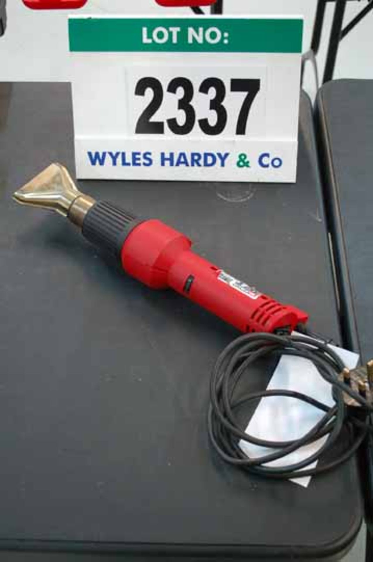 A FACOM 12167 240V Straight Hot Air Gun with Two Tools