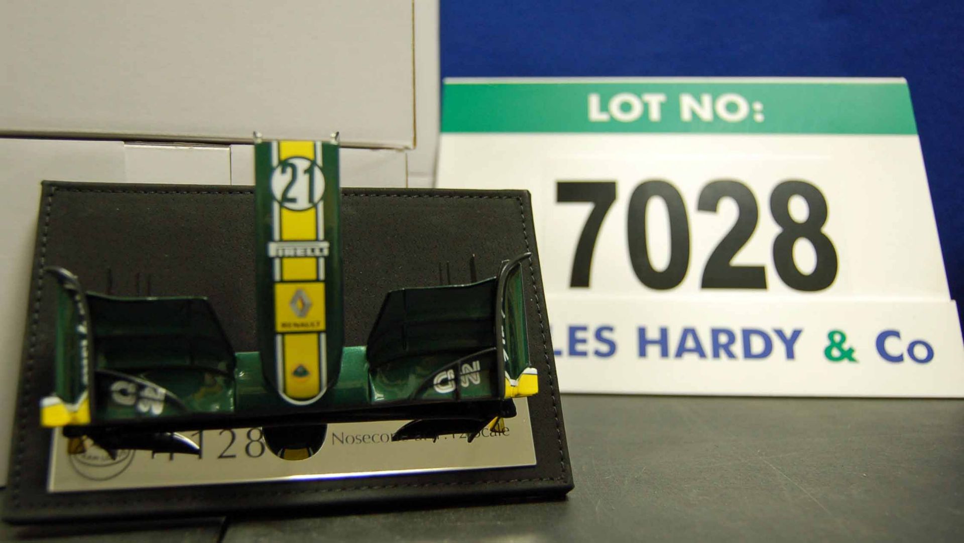 Five Amalgam FINE MODELS Racing Car Models of a Team LOTUS T128 1/12 Nose Cone, Driver No. 21 -