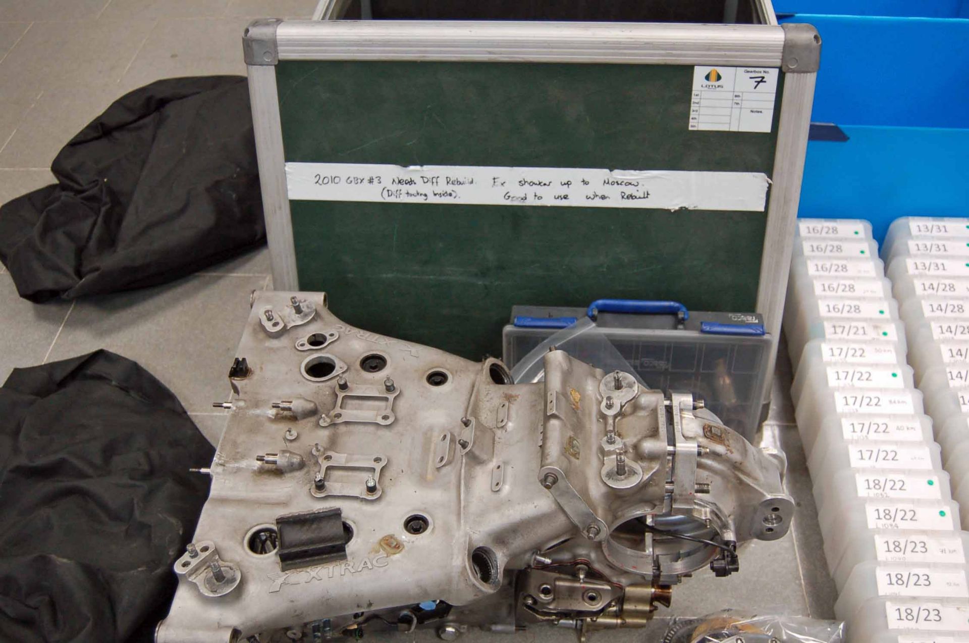 An XTRAC 7-Speed Sequential Formula 1 Gearbox, Serial Nos. 1044 RB003 in A Green Packhorse with - Image 2 of 7