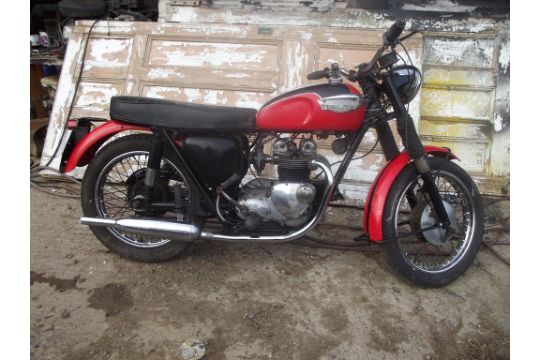 incompleet golf Knipoog A 1966 Triumph T90, registration number RRO 75D, red. This matching numbers  T90 has formed part o