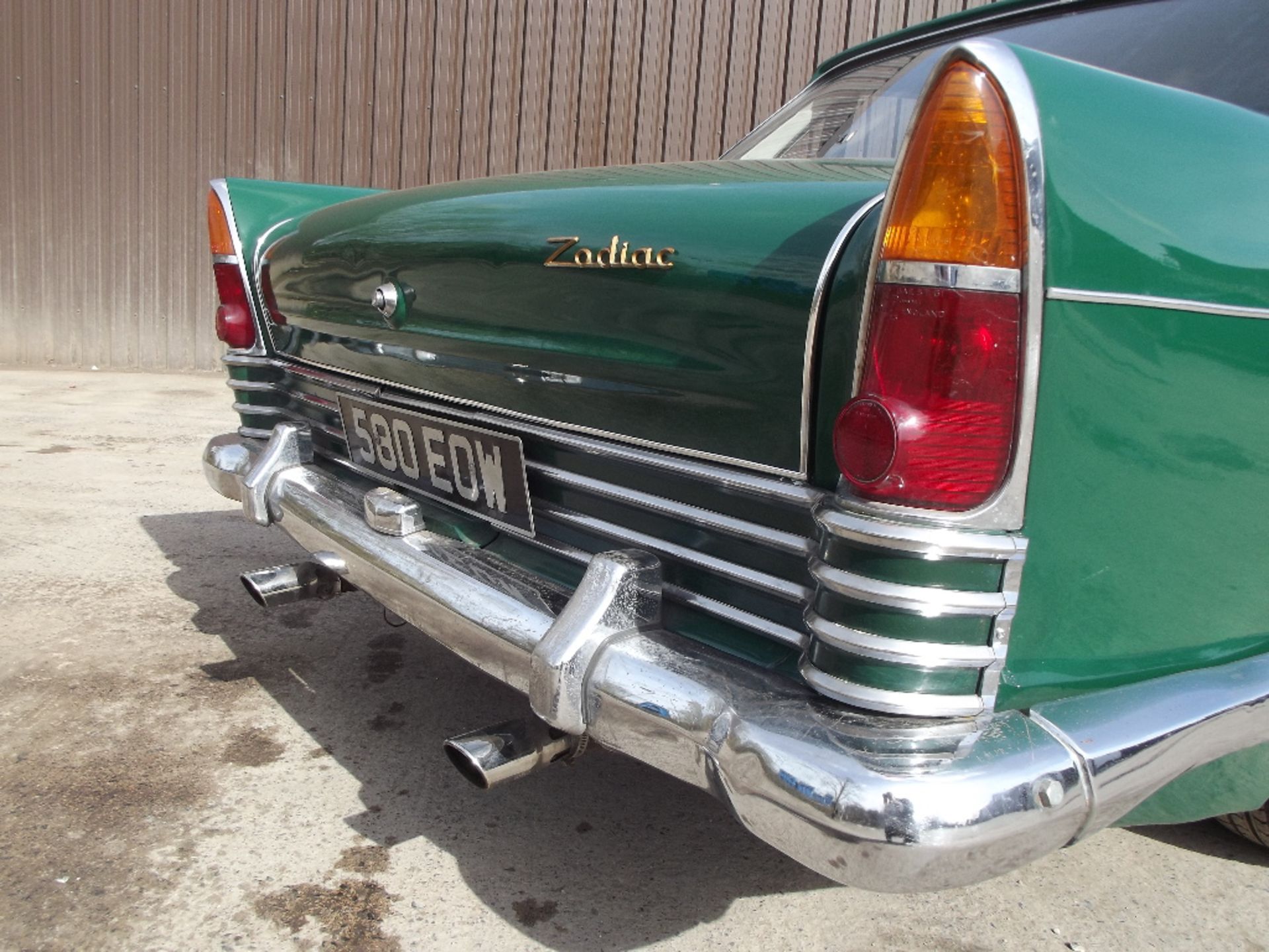 A 1963 Ford Zodiac Mk III, registration number 580 EOW, chassis number Z64C-186080, green. The Mk - Image 5 of 6