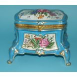 A Sevres style box, 18.5 cm wide