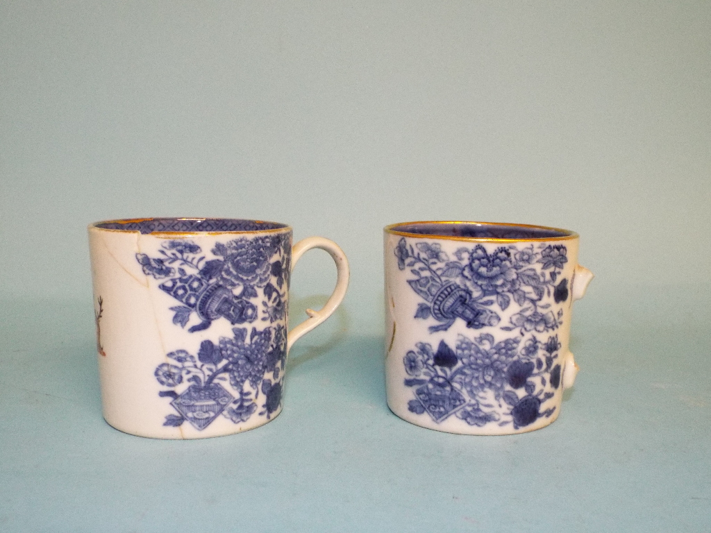 Five Chinese export porcelain cups and saucers, crested, with underglaze blue decoration, another - Image 11 of 11