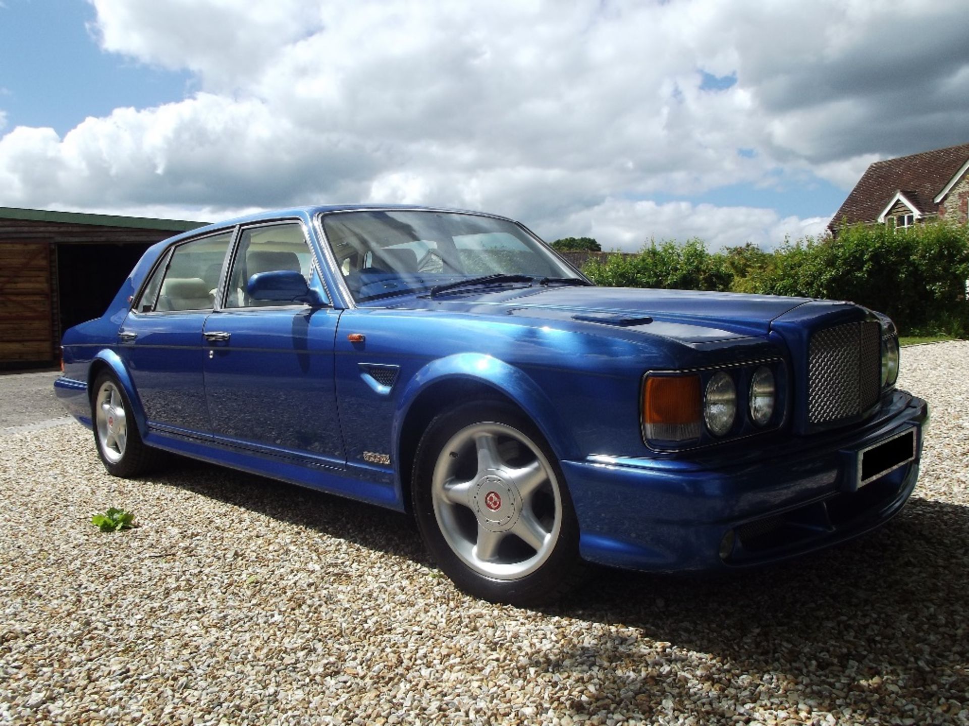 A 1998 Bentley Turbo RT Mulliner No 28, registration number TBA, chassis number SCBZP26C4WCH66746,