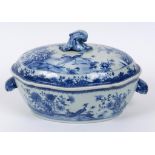 A Chinese porcelain tureen and cover, decorated birds in underglaze blue, 19 cm high,