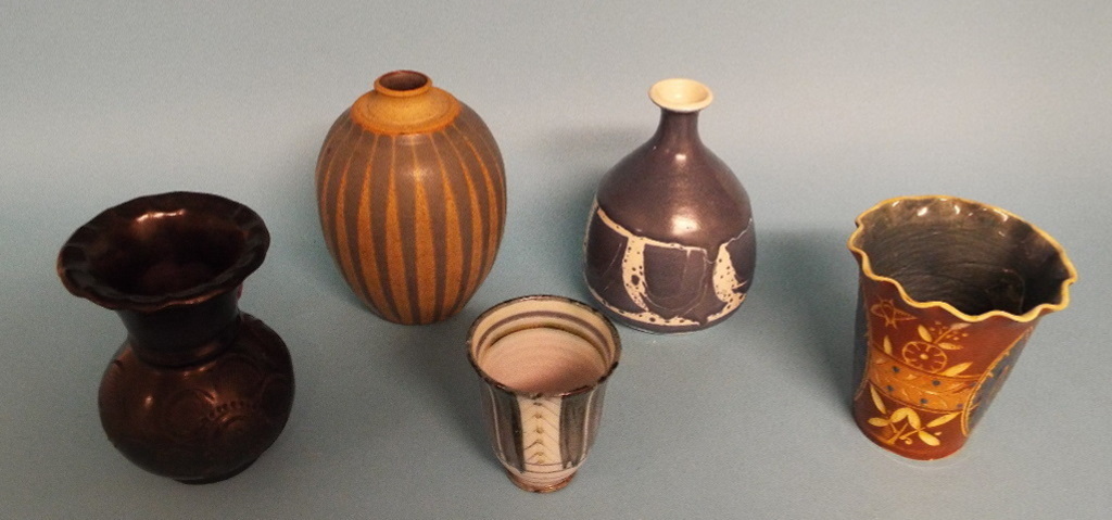 A Rye pottery beaker, 8.