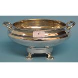 A silver pedestal bowl, on four pad feet, Sheffield 1928, approx. 26.