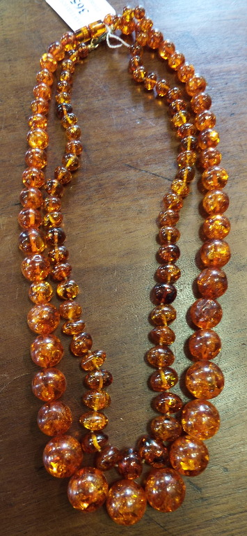 Four amber style necklaces - Image 2 of 12