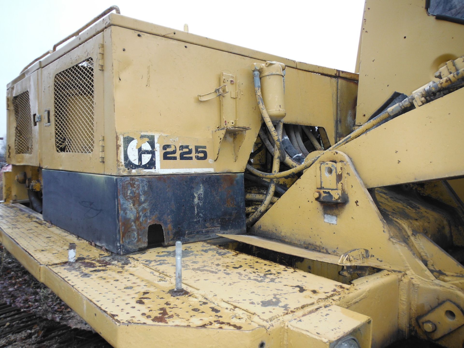 1981 Cat 225 Log Loader - Image 7 of 9