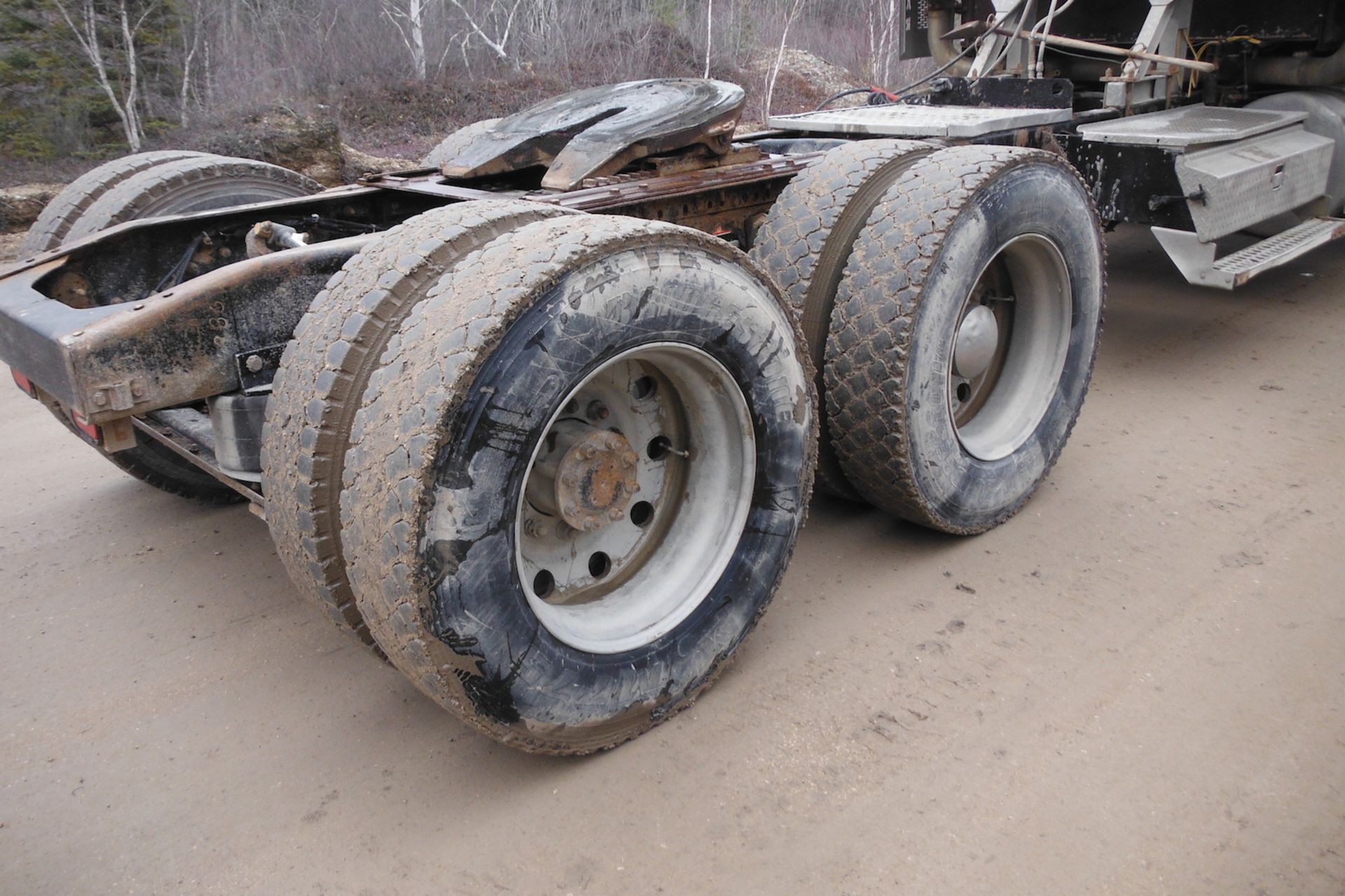 2004 Western Star - Image 4 of 10