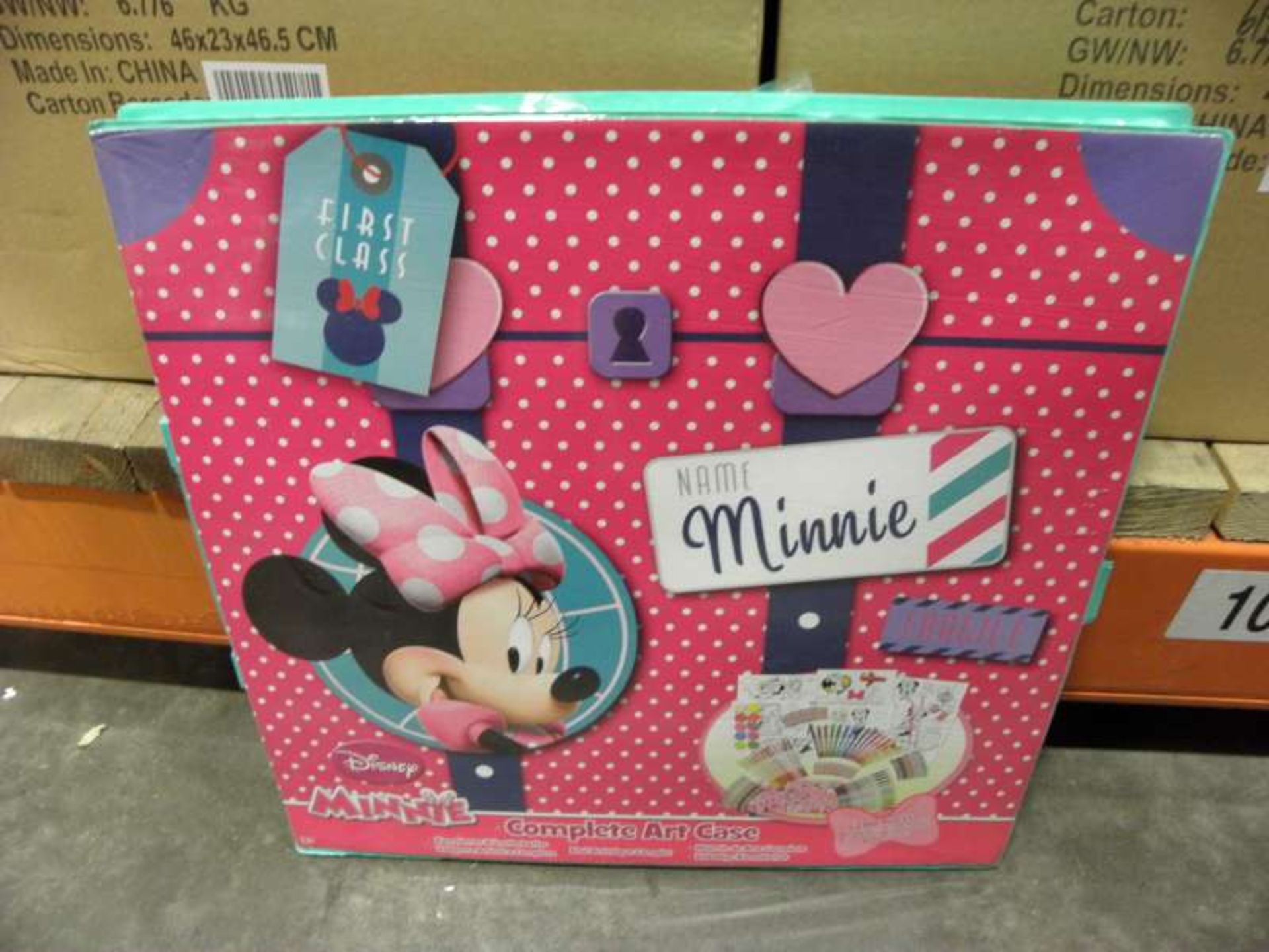 12 X DISNEY MINNIE MOUSE COMPLETE ART SETS, EACH SET CONTAINS 24 X CRAYONS, 24 X OIL PASTELS, 24 X