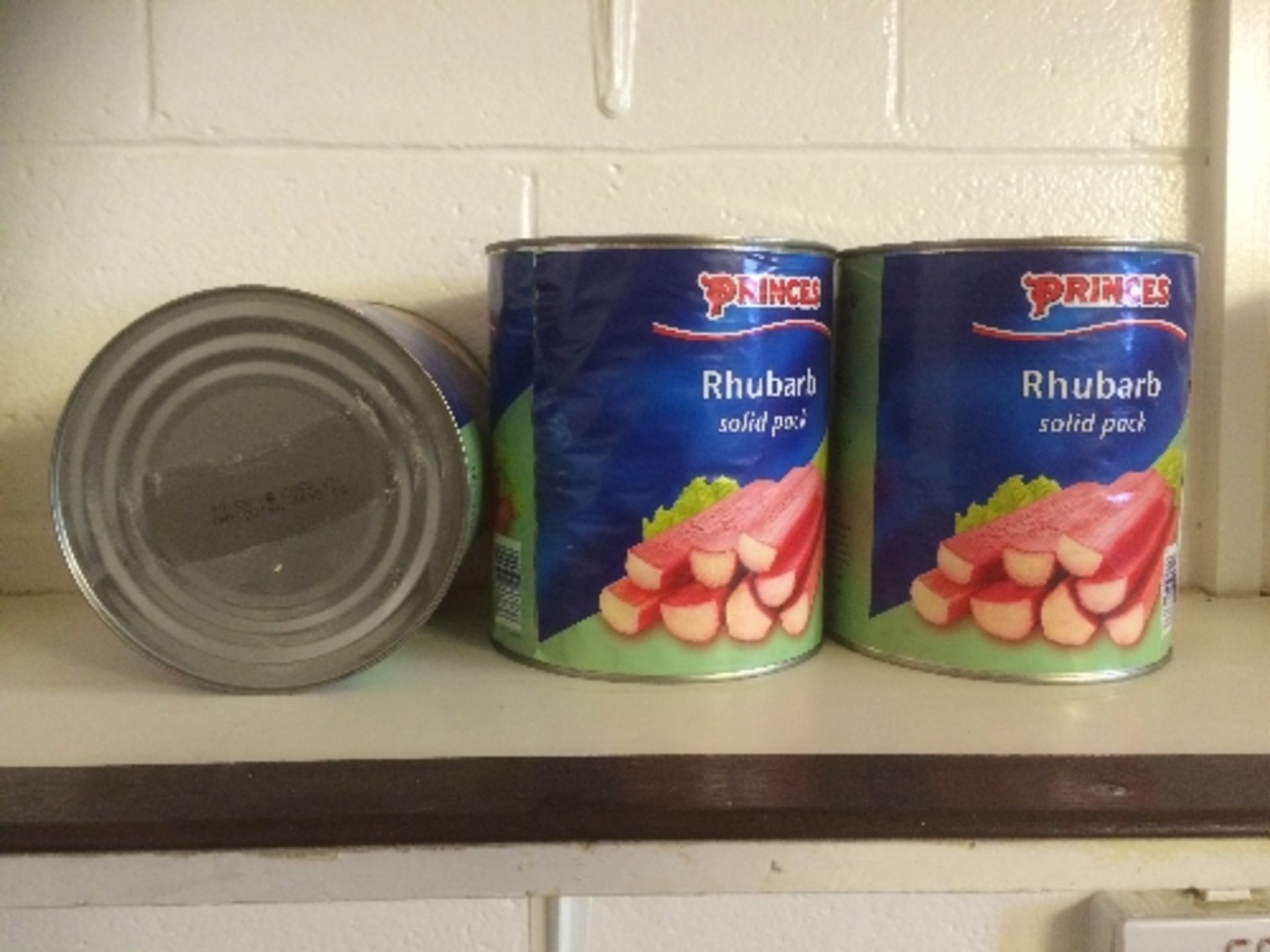 3 x 2.82kg tins of princes rhubarb