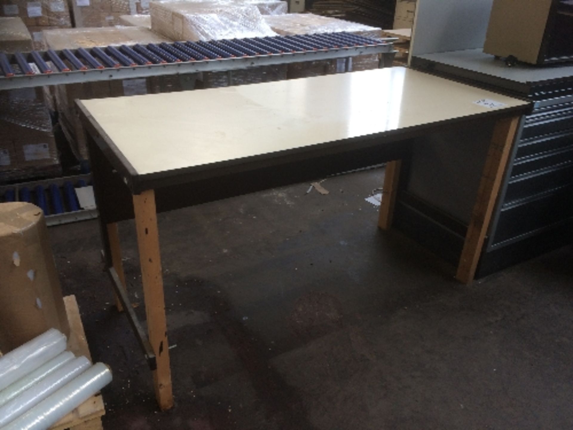 Wooden top, steel frame table