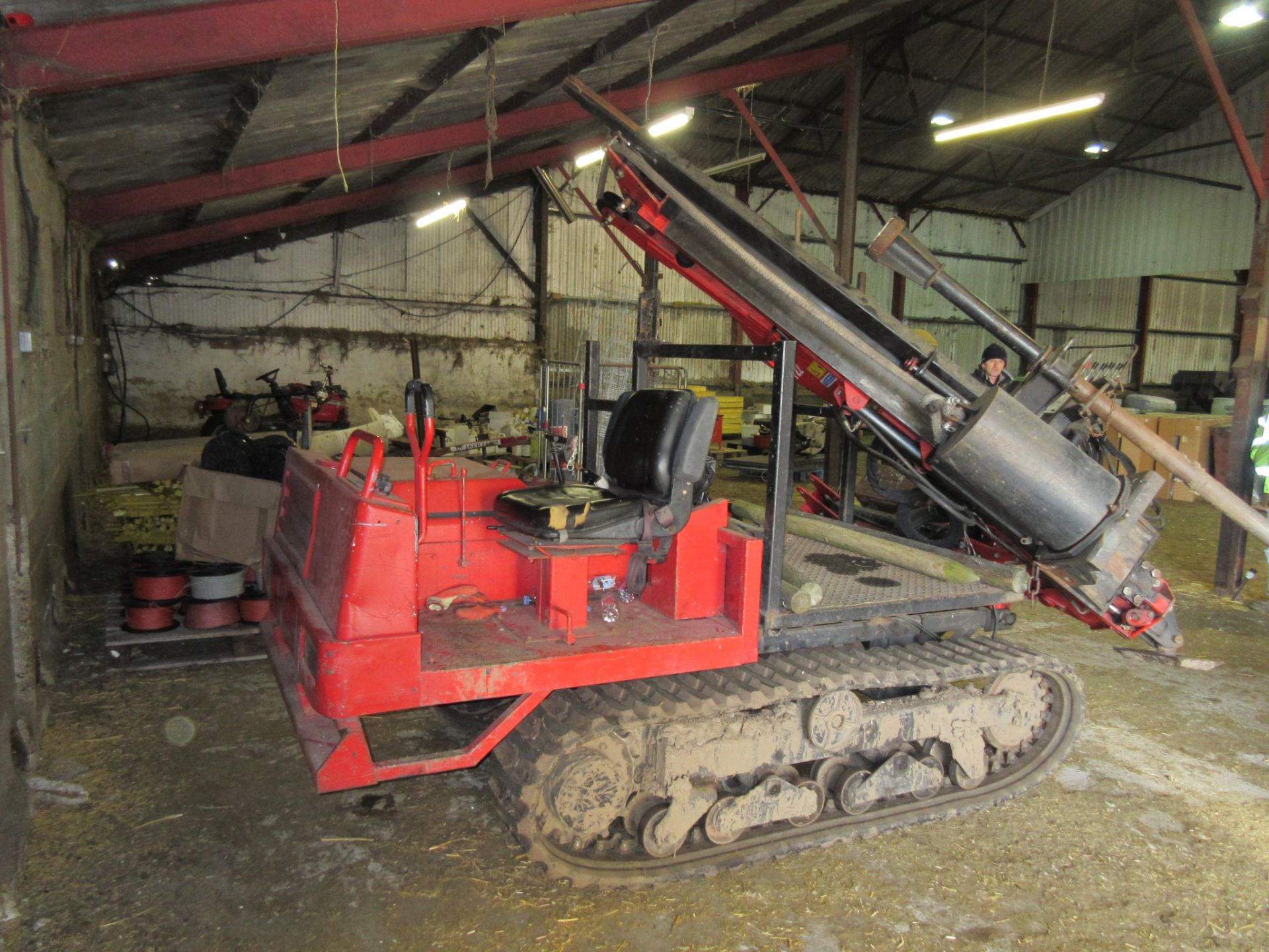 KUBOTA KX161-2 RUBBER TRACKED MINI-DIGGER With land rake and 2 digging buckets Hours: 3,900 - Image 2 of 5