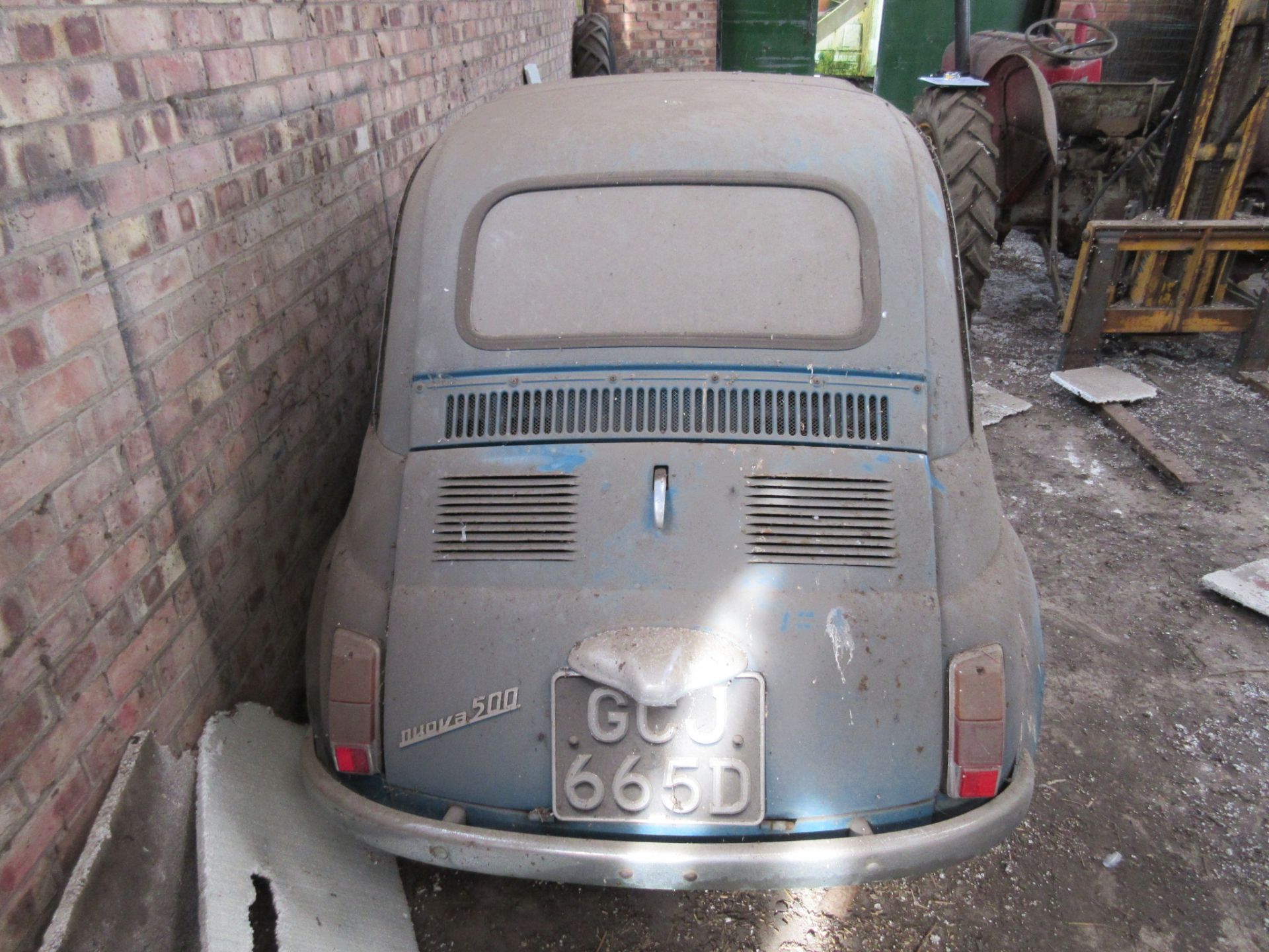 1966 497cc Fiat Nuova 500F 'Cinquecento'
 Reg. No. GCJ 665D
 Chassis No. 1072109
 
This barn find - Image 3 of 34