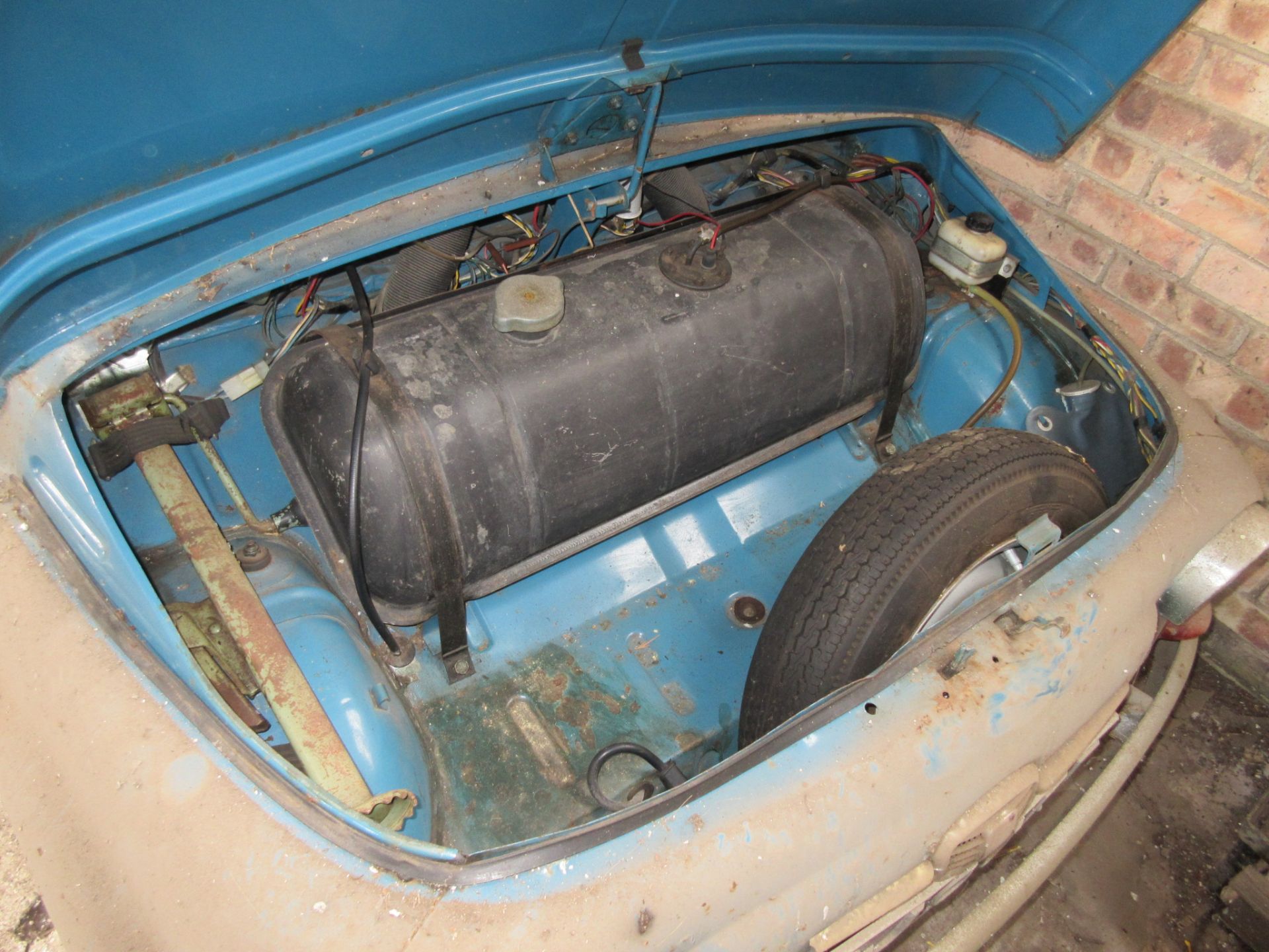 1966 497cc Fiat Nuova 500F 'Cinquecento'
 Reg. No. GCJ 665D
 Chassis No. 1072109
 
This barn find - Image 12 of 34