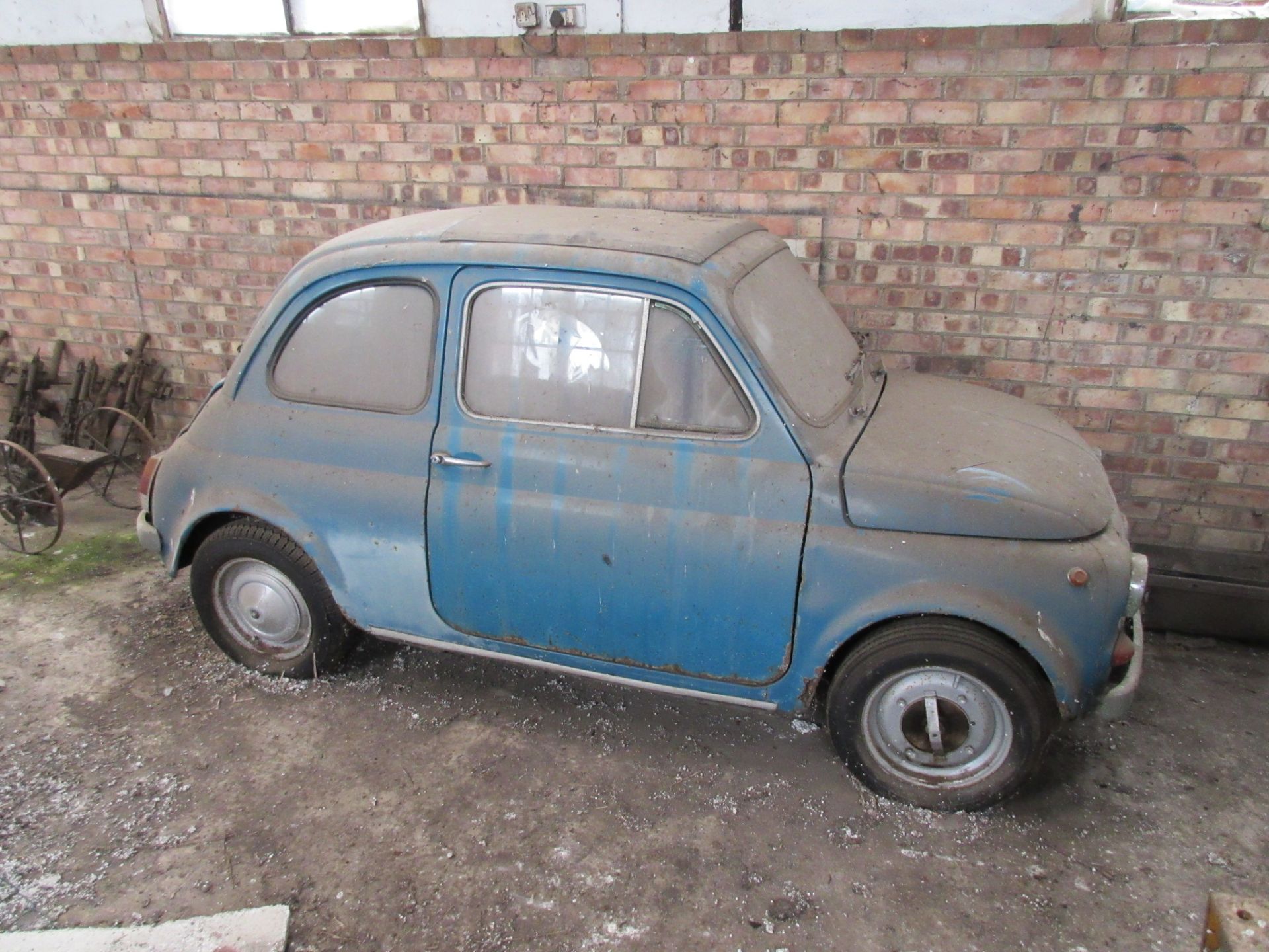 1966 497cc Fiat Nuova 500F 'Cinquecento'
 Reg. No. GCJ 665D
 Chassis No. 1072109
 
This barn find