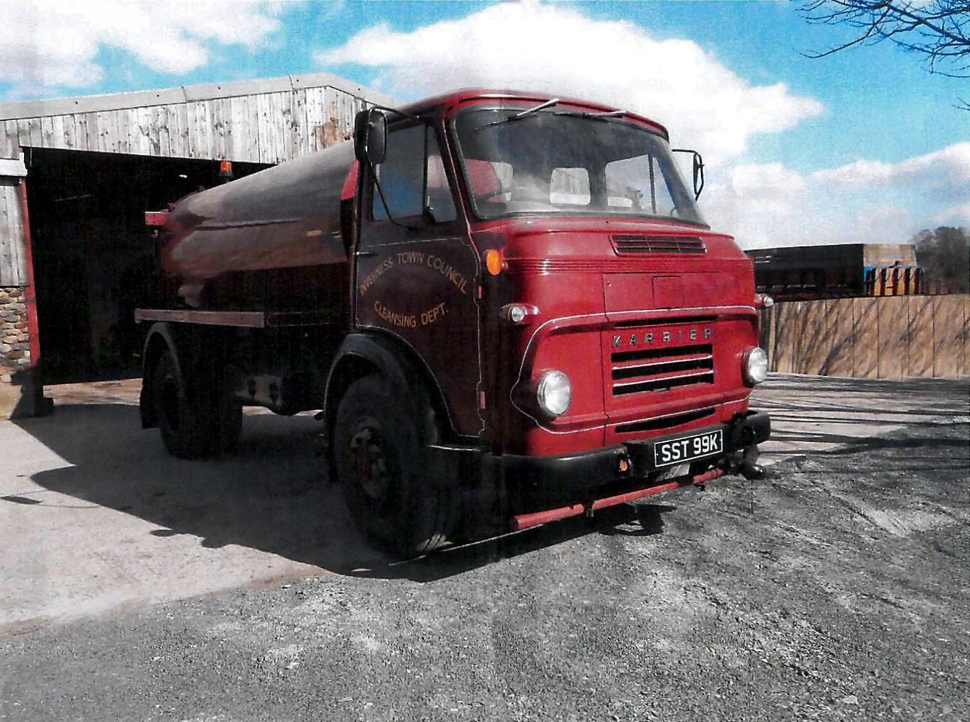 1972 Commer Karrier 6 cylinder diesel  Reg. No. SST 99K Chassis no. VCAW0841-421508 Fitted with