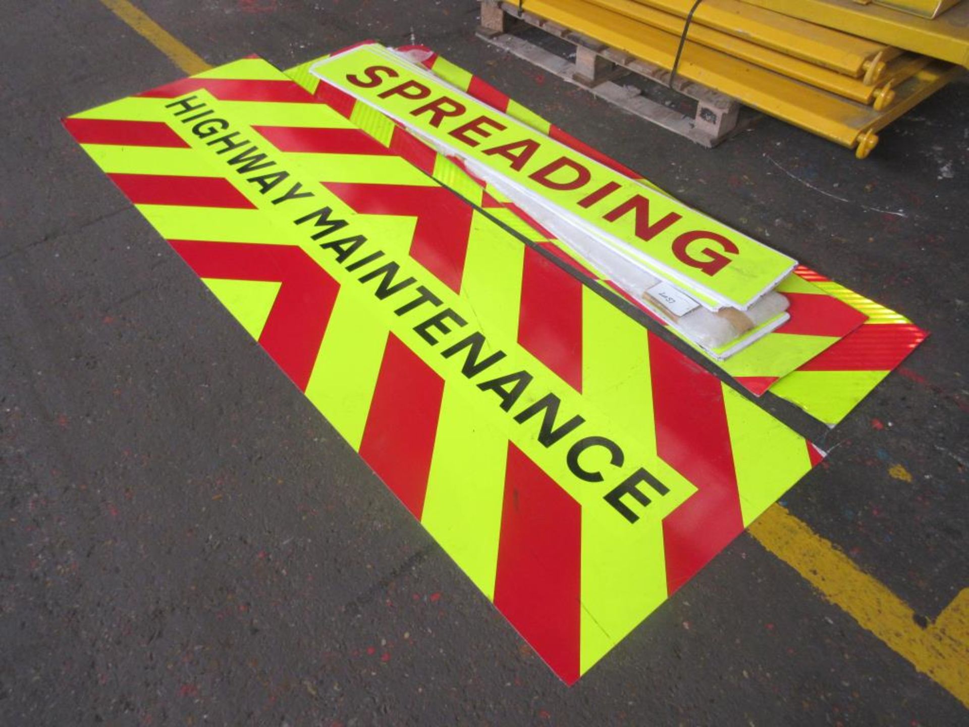 Qty hazard signs to include 'Spreading' and 'Highway Maintenance'