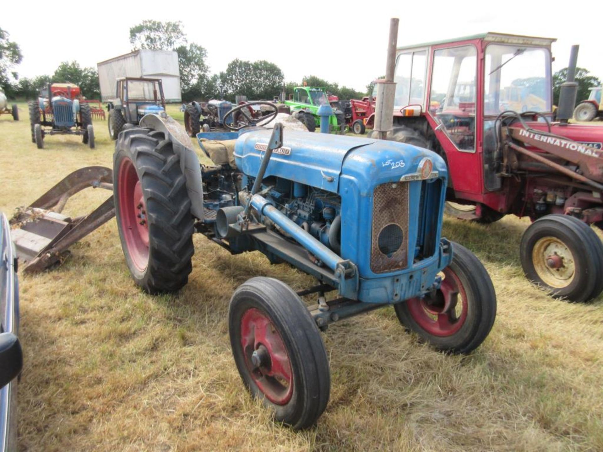 FORDSON Super Major 2wd TRACTOR Fitted with side belt pulley, loader brackets, linkage, drawbar