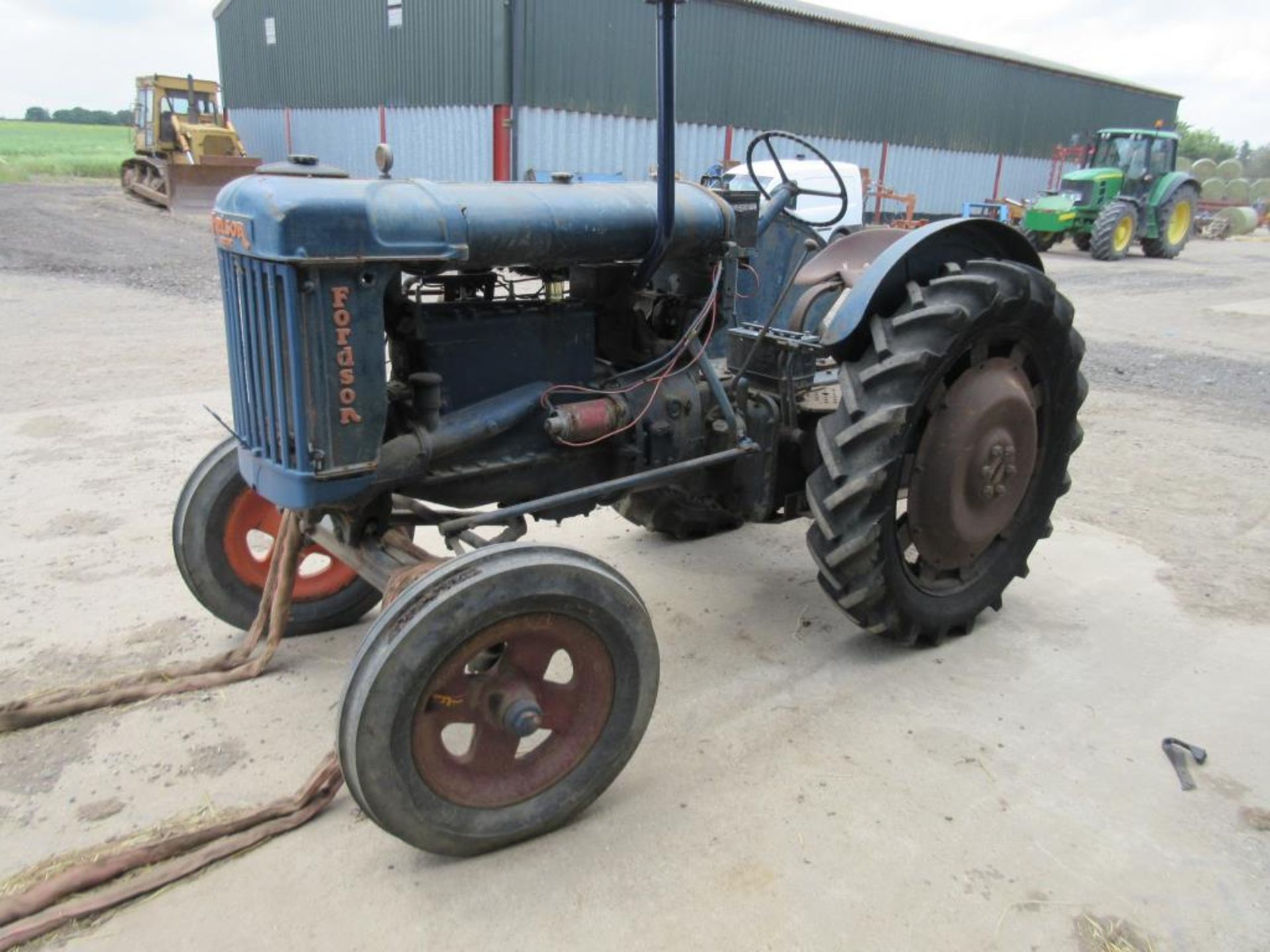 FORDSON E27N 4cylinder petrol/paraffin TRACTOR Fitted with rear drawbar. - Image 3 of 4