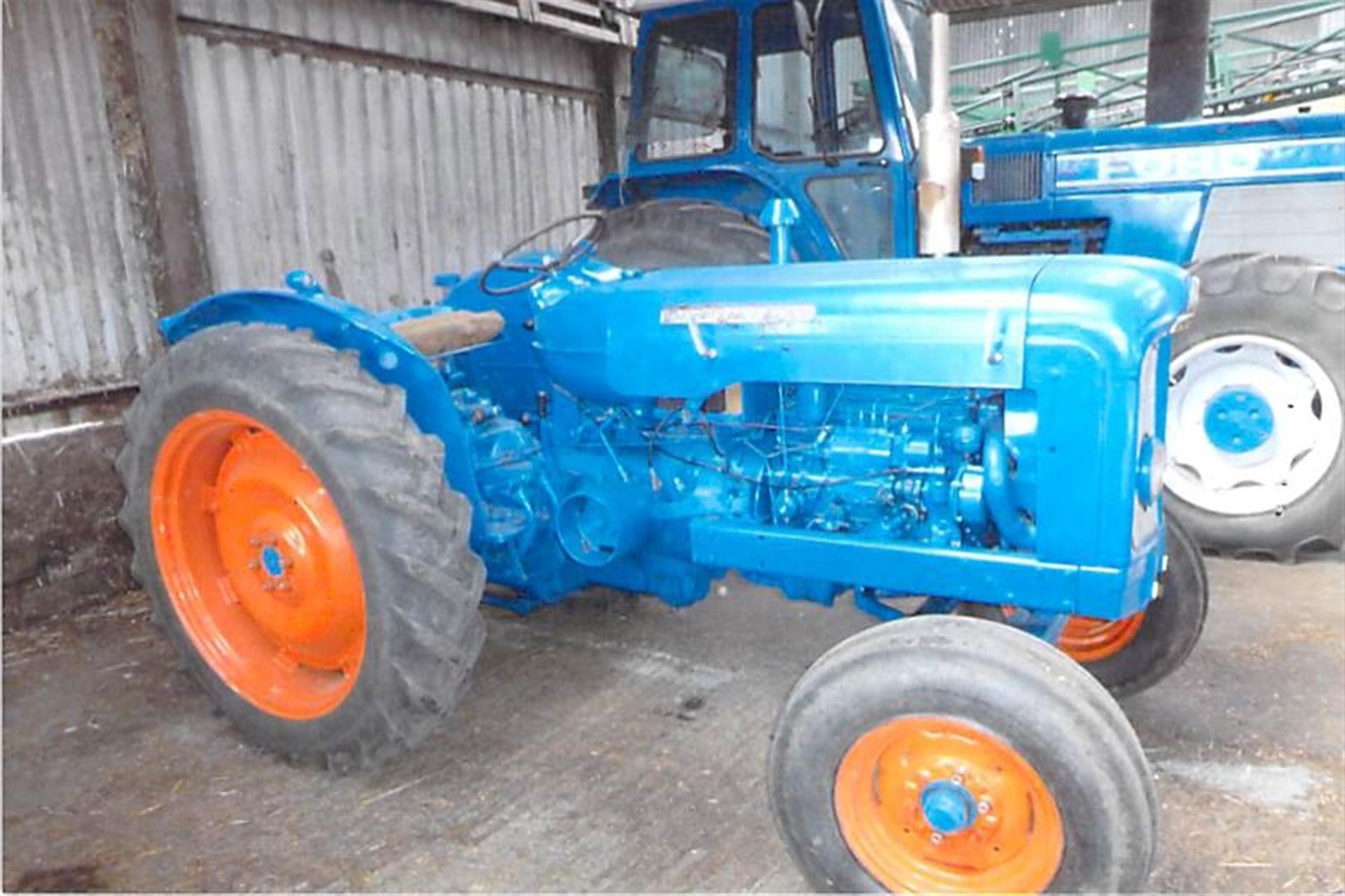 FORDSON Super Major 4cylinder diesel TRACTOR Sitting on 11x38 rear and 7.50-16 front wheels and - Image 2 of 2