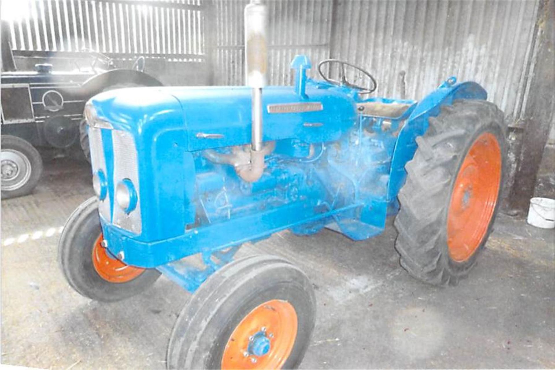 FORDSON Super Major 4cylinder diesel TRACTOR Sitting on 11x38 rear and 7.50-16 front wheels and