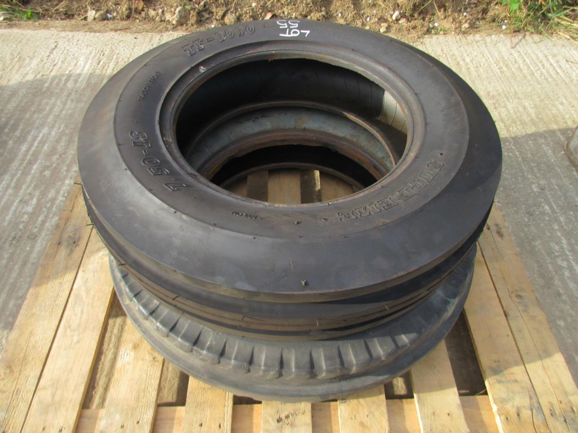 Single 7.5-18 tractor tyre unused t/w another