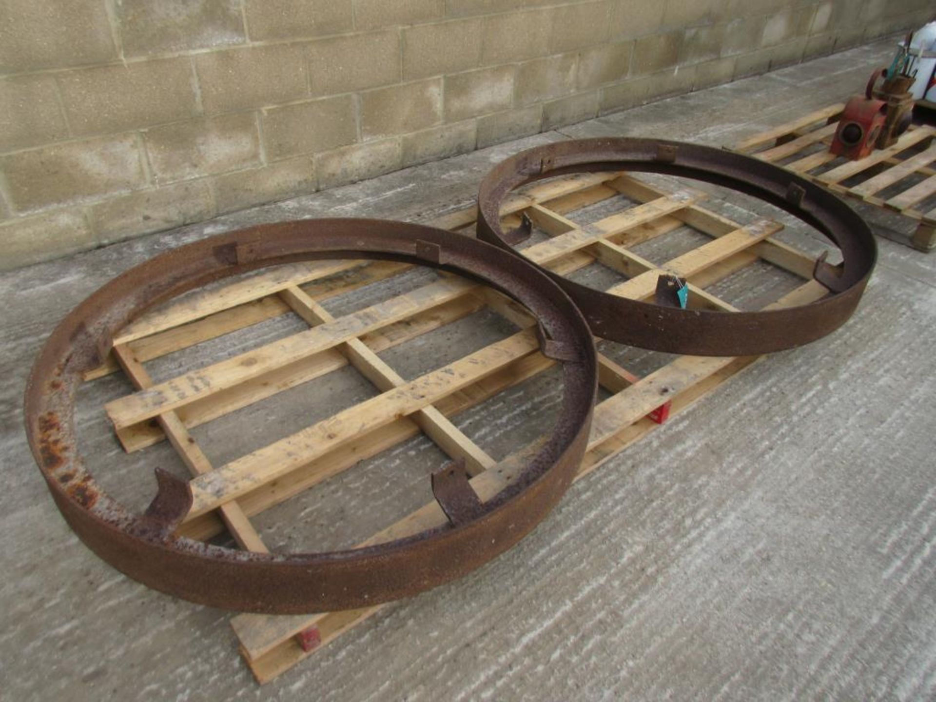 Pair 42inch diameter road bands