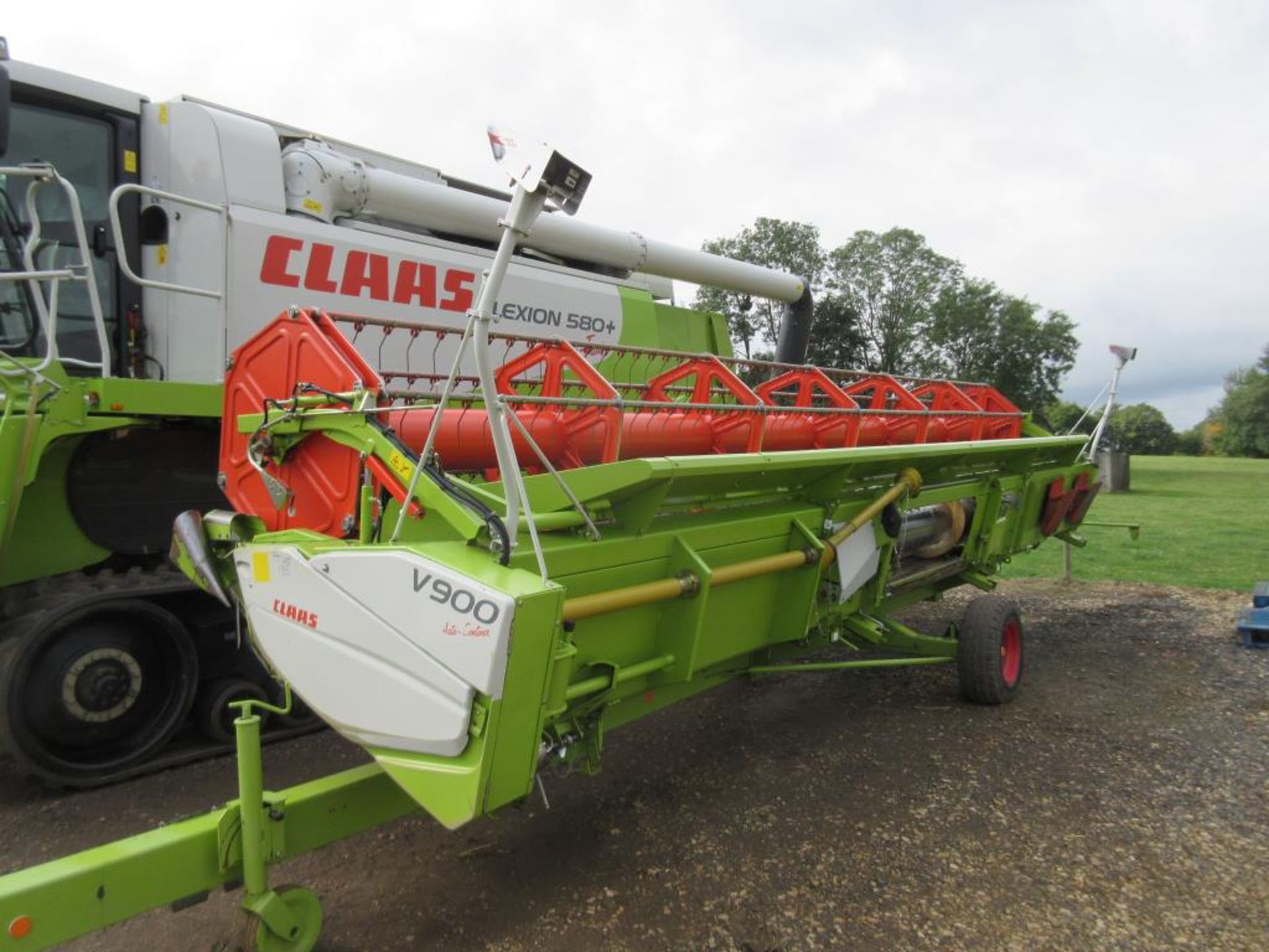 2007 CLASS Lexion 580Plus Terra-Trac rotary COMBINE HARVESTER Fitted with a Claas V900 Auto - Image 4 of 4