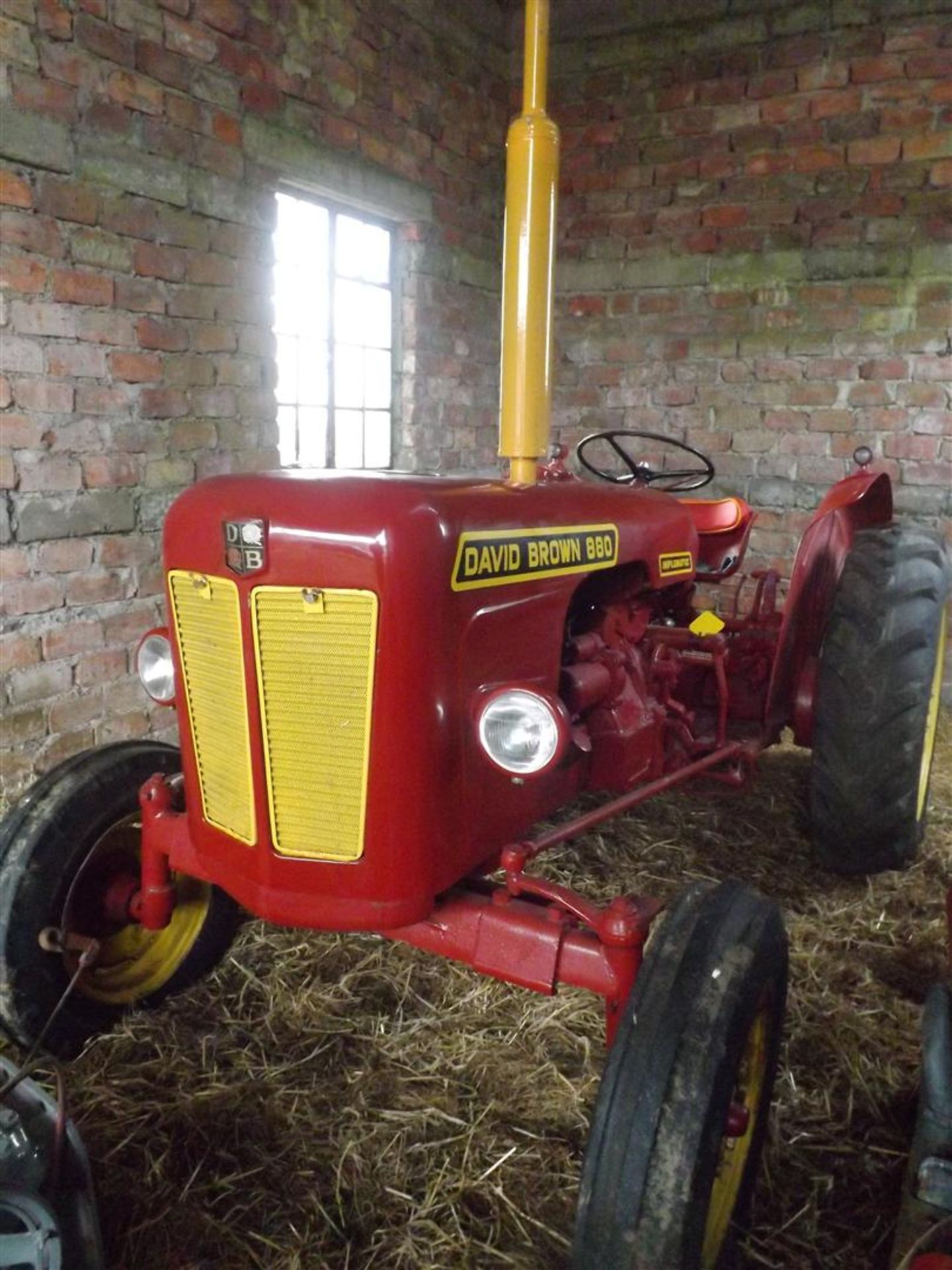 DAVID BROWN 880 Implematic diesel TRACTOR Described in good condition the tractor is reported to