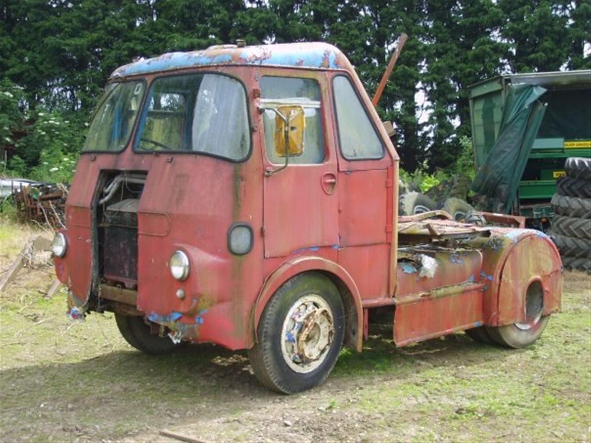 1962 BMC FFK100 Tractor Unit Reg. No. N/A Chassis No. TBA Originally sold as a half chassis, half