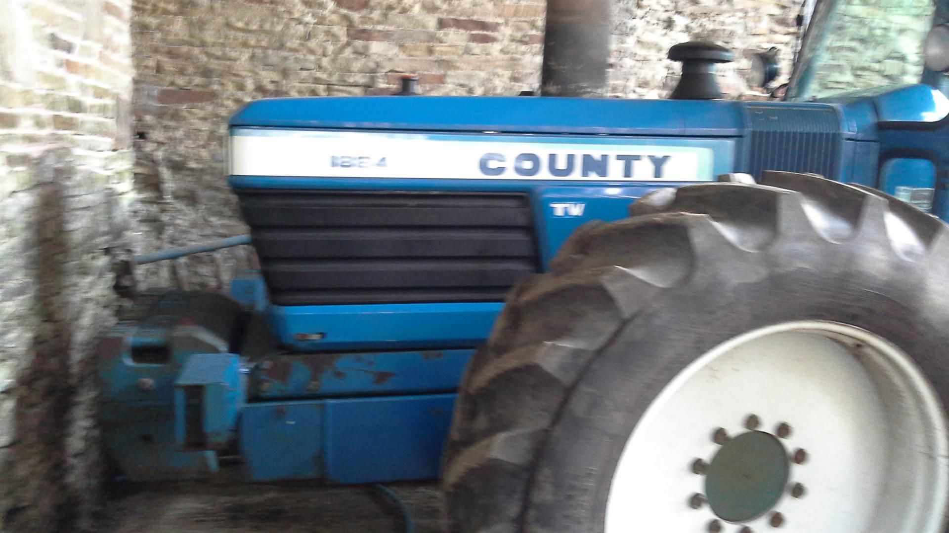 1983 County 1884 6cylinder TRACTOR Reg. No. A479 MKL Serial No. 48852 The last and largest new model - Image 5 of 6