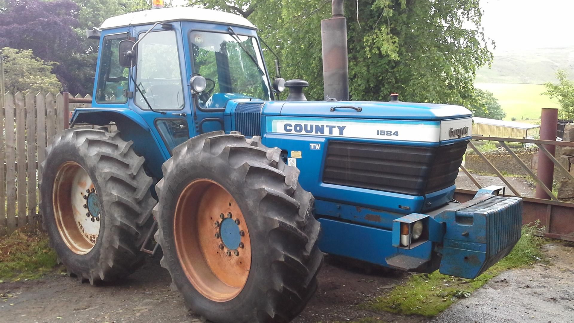1983 County 1884 6cylinder TRACTOR Reg. No. A479 MKL Serial No. 48852 The last and largest new model
