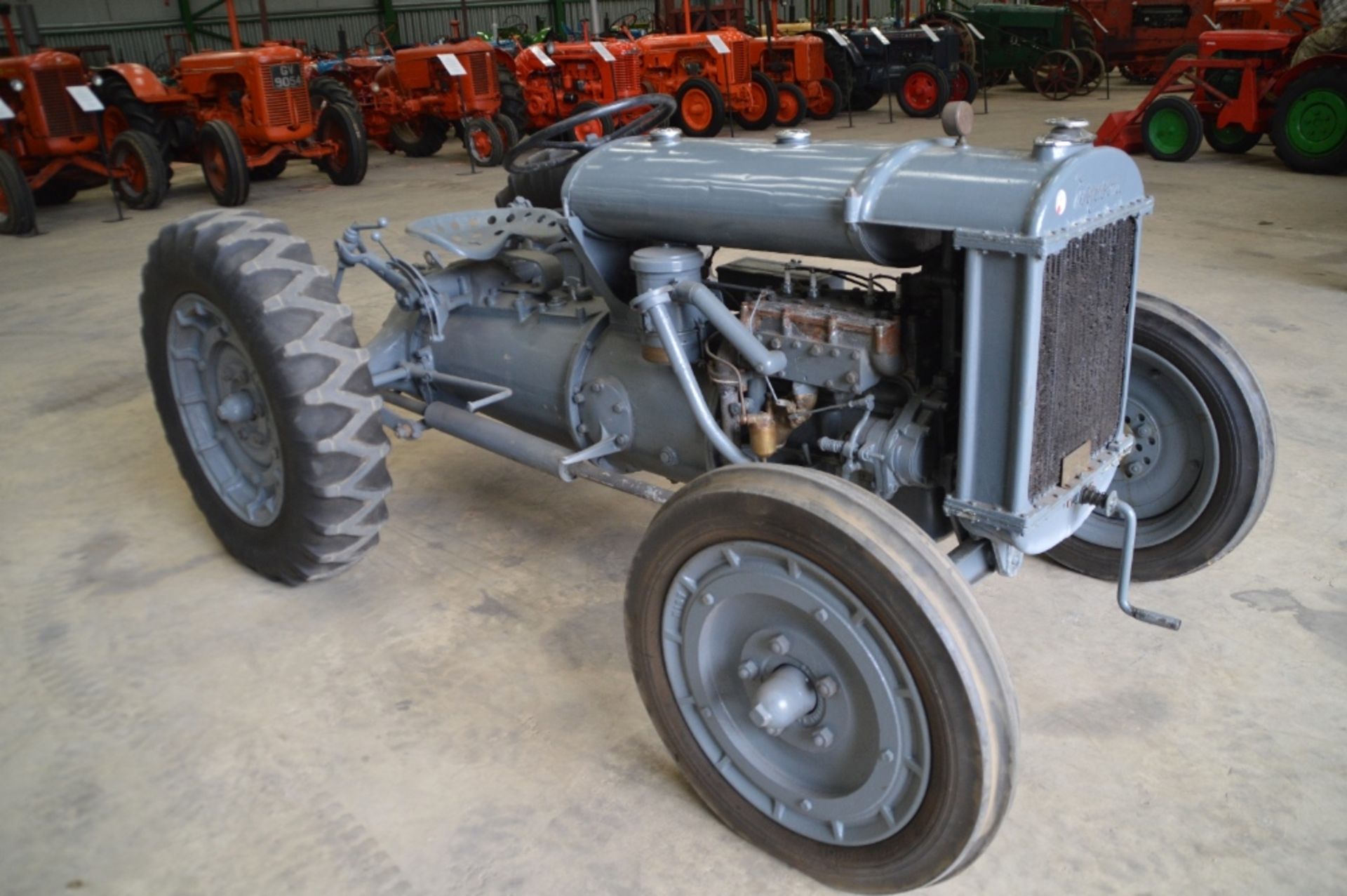 1937 FERGUSON BROWN Type A 4cylinder petrol/paraffin TRACTOR Reg No: ENU 340 Serial No: 130 The - Image 2 of 3