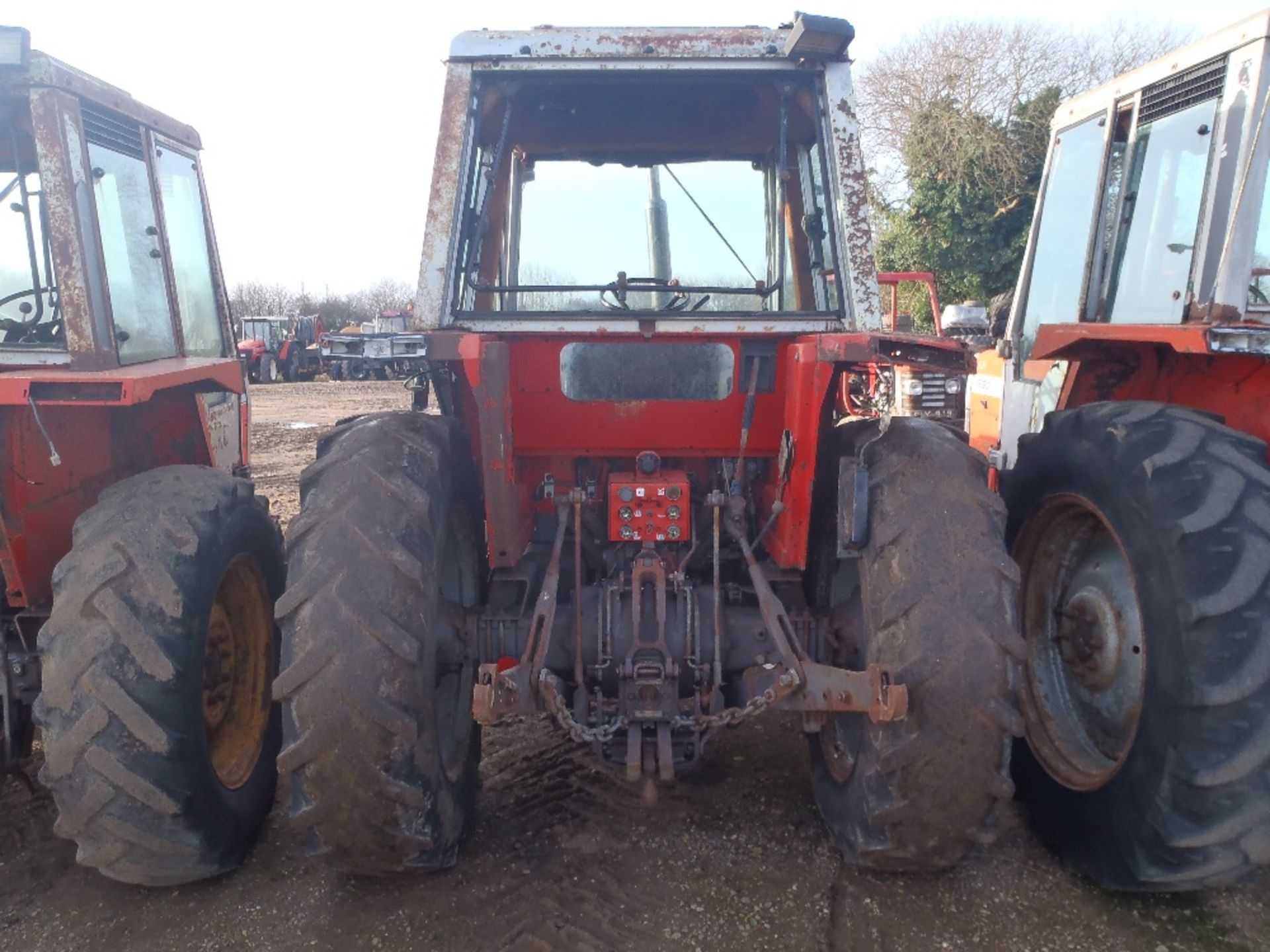 Massey Ferguson 690 Tractor No V5 - Image 3 of 9