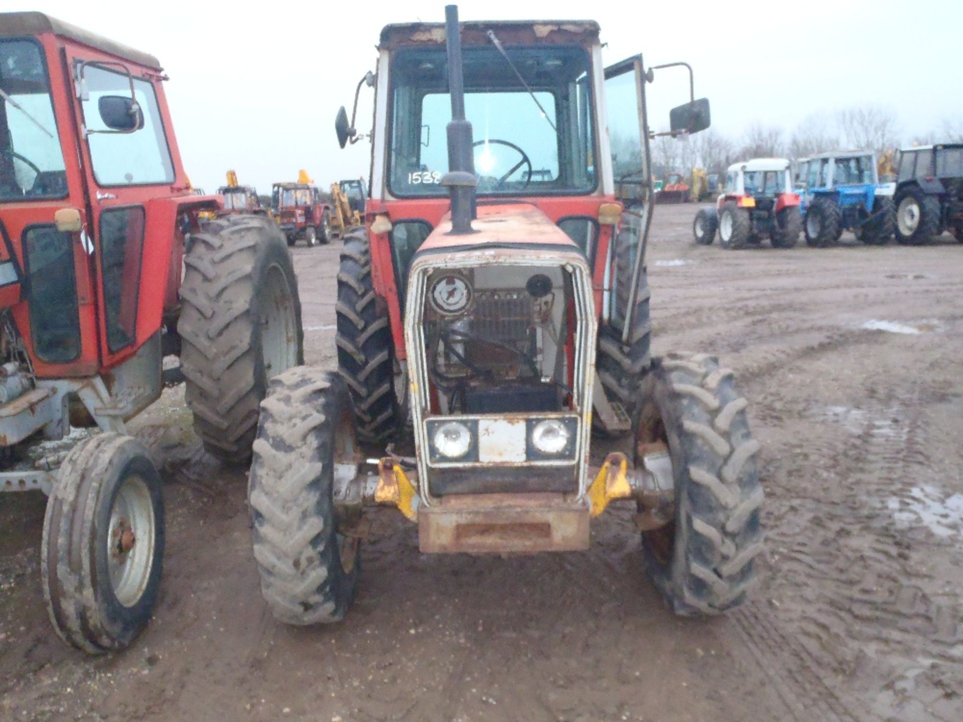 Massey Ferguson 590 4wd Tractor Power Steering. T Reg - Image 2 of 9