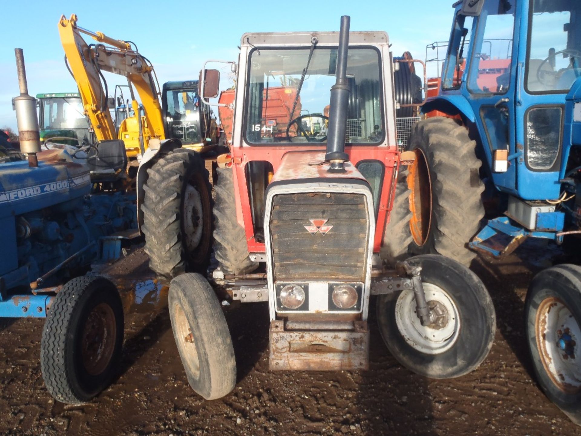 Massey ferguson 560 2x2 Tractor Ser No G308220 - Image 2 of 9