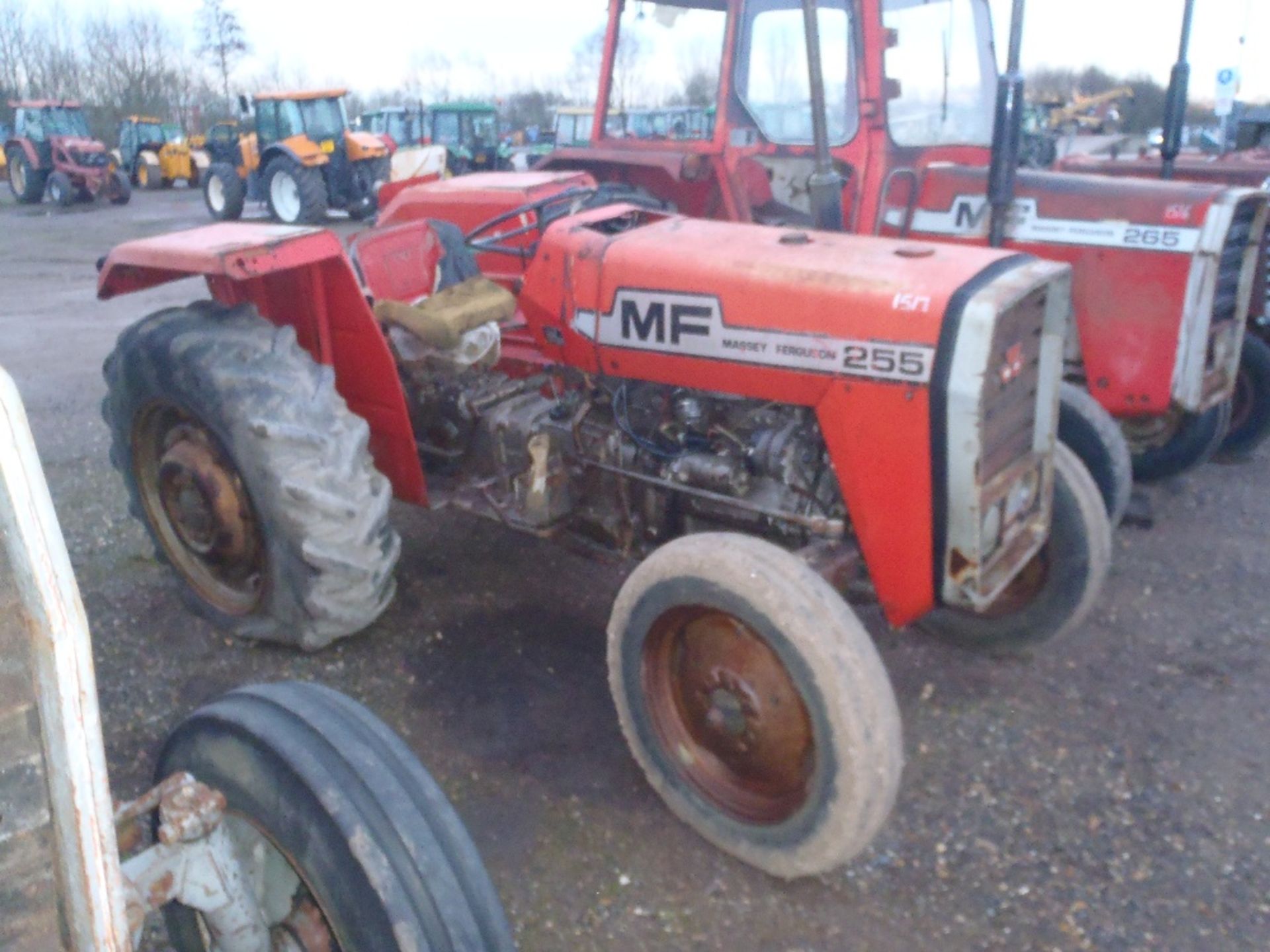 Massey Ferguson 255 Tractor V5 will be supplied Ser No H166026 - Image 3 of 9