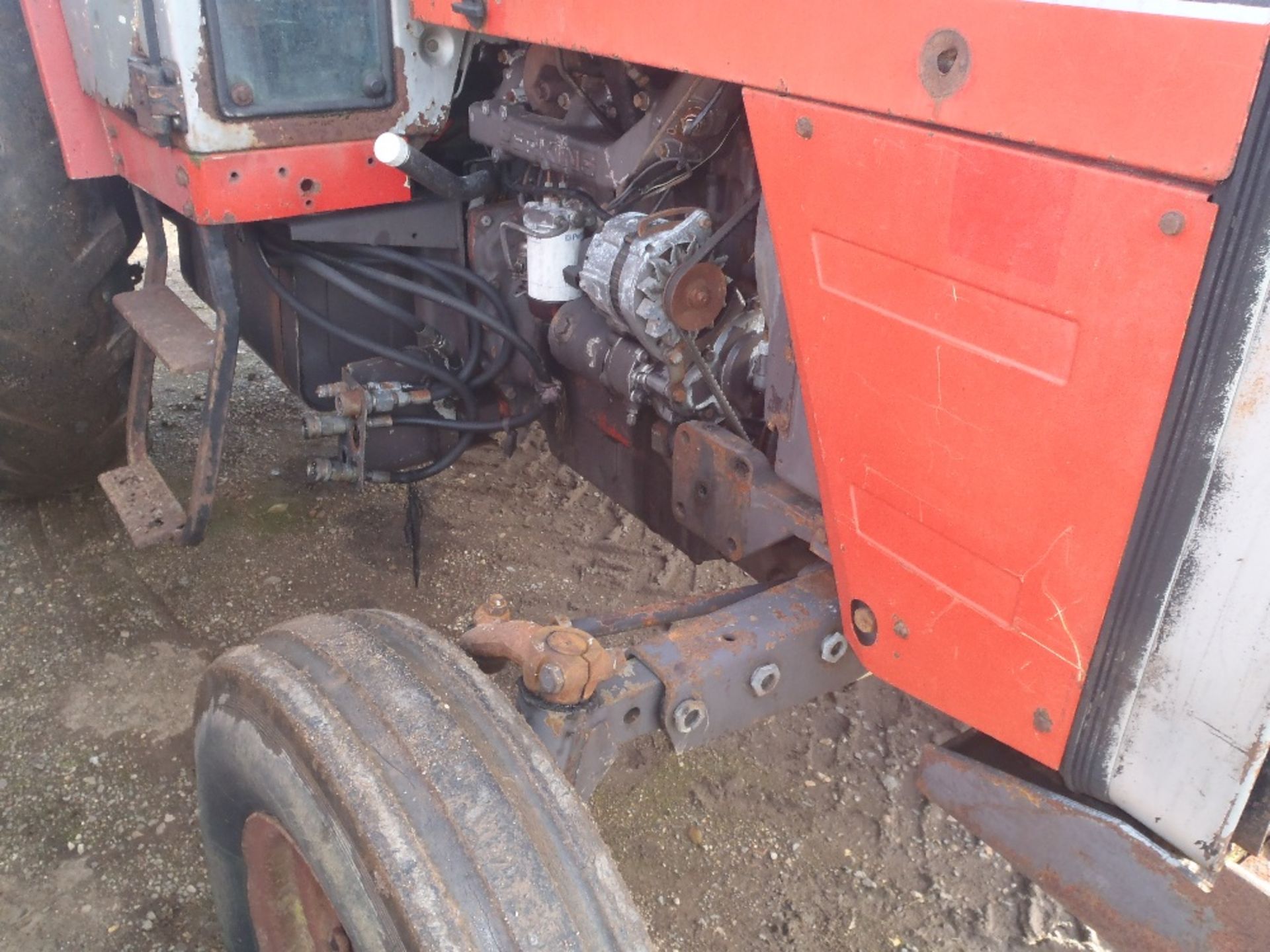 Massey Ferguson 690 Tractor No V5 - Image 7 of 9