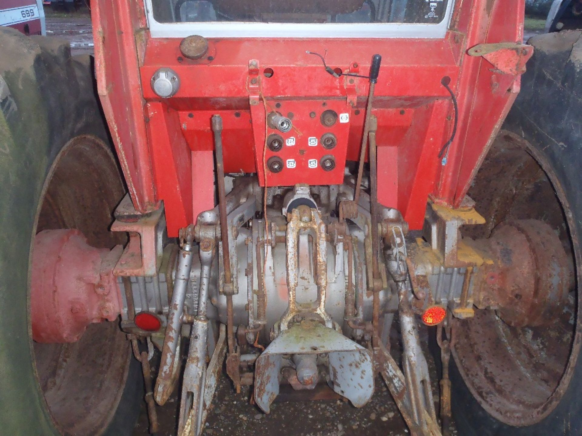 Massey Ferguson 590 2wd Tractor Serial No. 140209 - Image 5 of 9