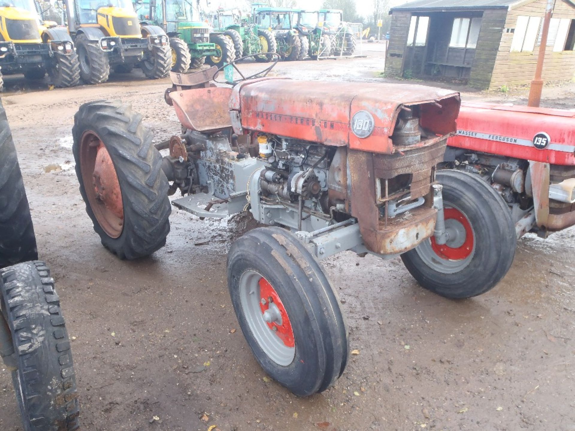 Massey Ferguson 130 Tractor Ser.No.372000 - Image 4 of 7