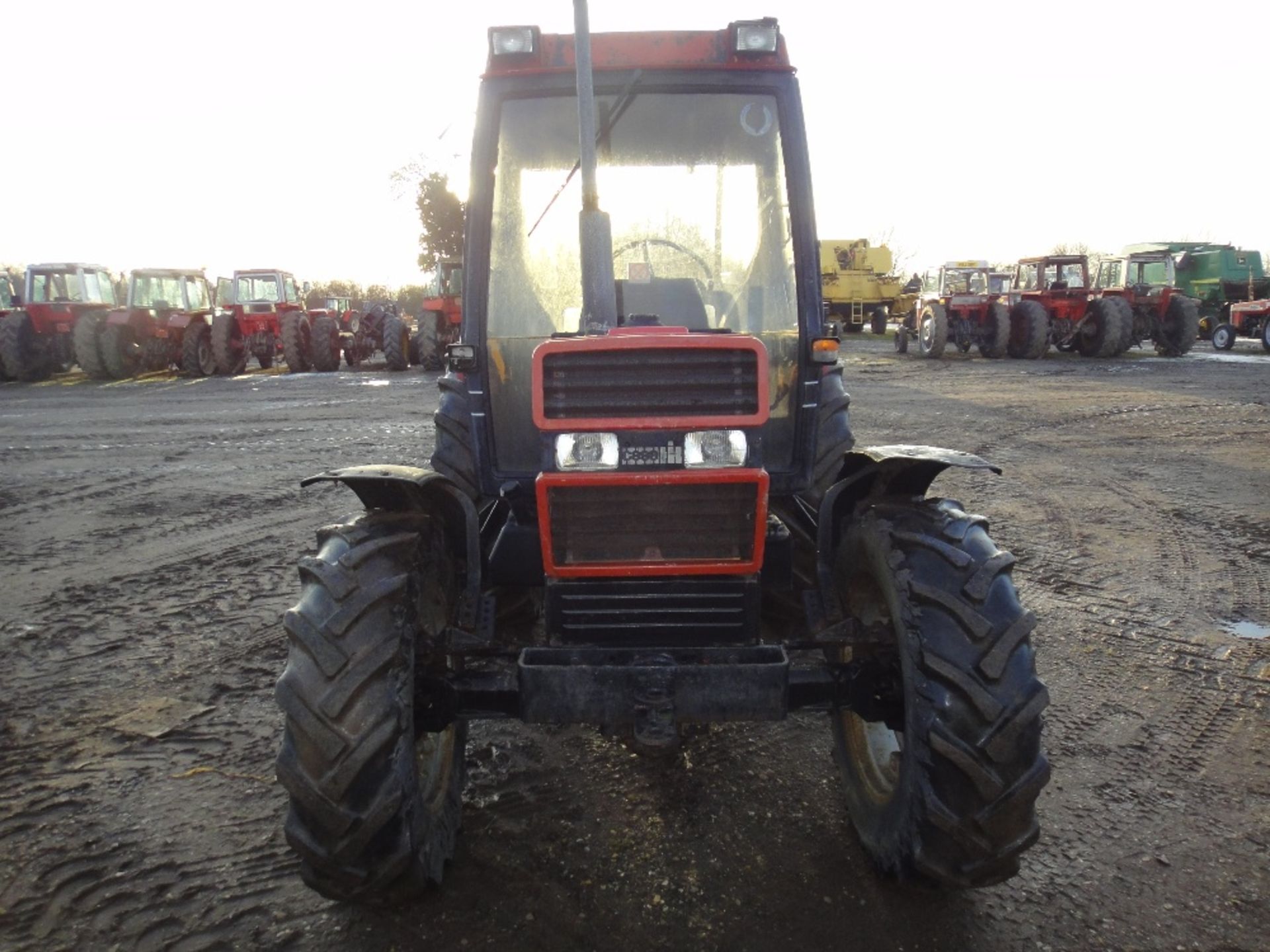 Case 885 XL 4wd Tractor Reg No. G504 ARF Ser No B030129 - Image 3 of 22