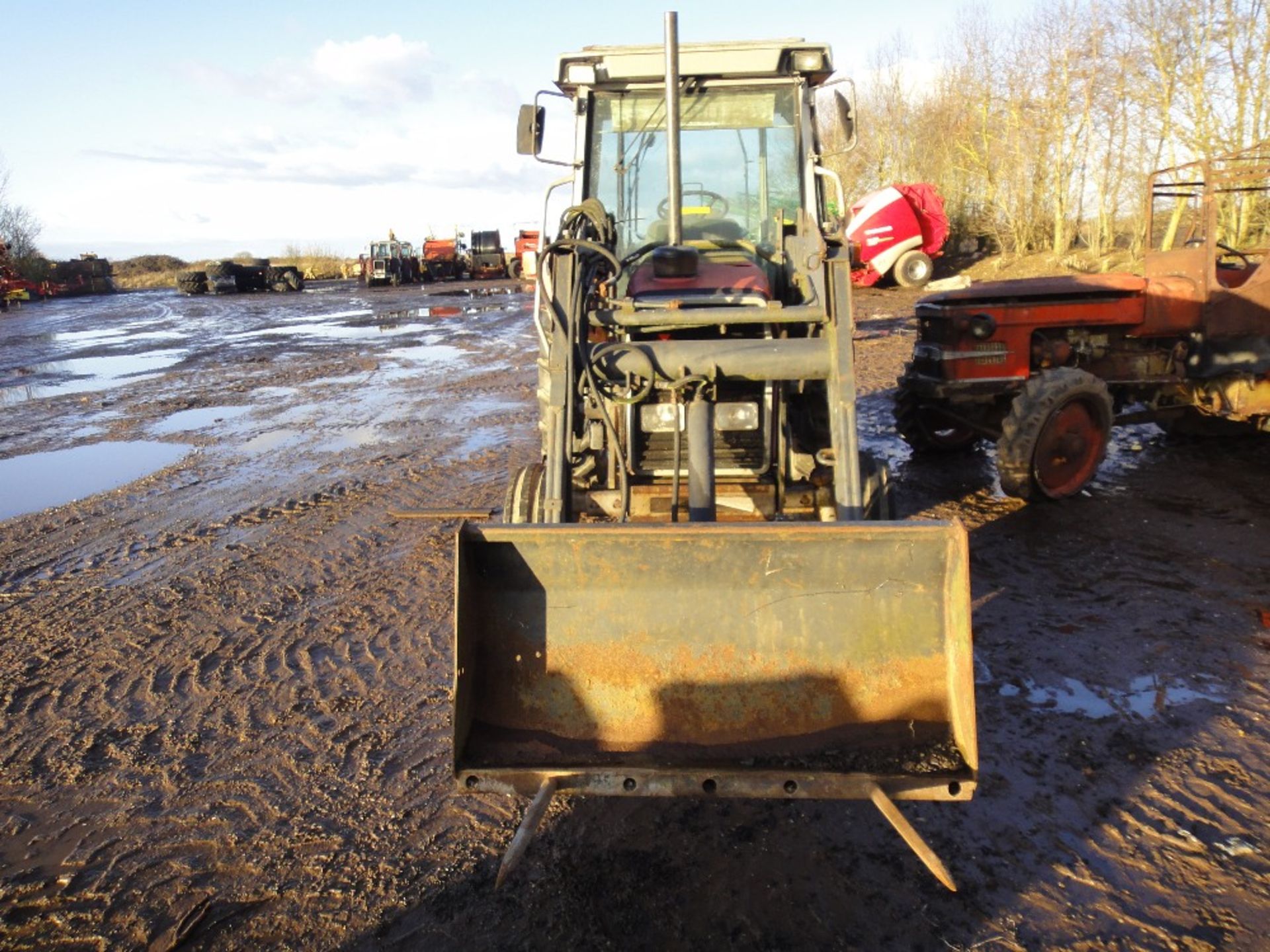 Massey Ferguson 3070 Tractor with Hyd Arms, Spare Bucket Reg No K849 PJU Ser No 005013 - Image 4 of 24