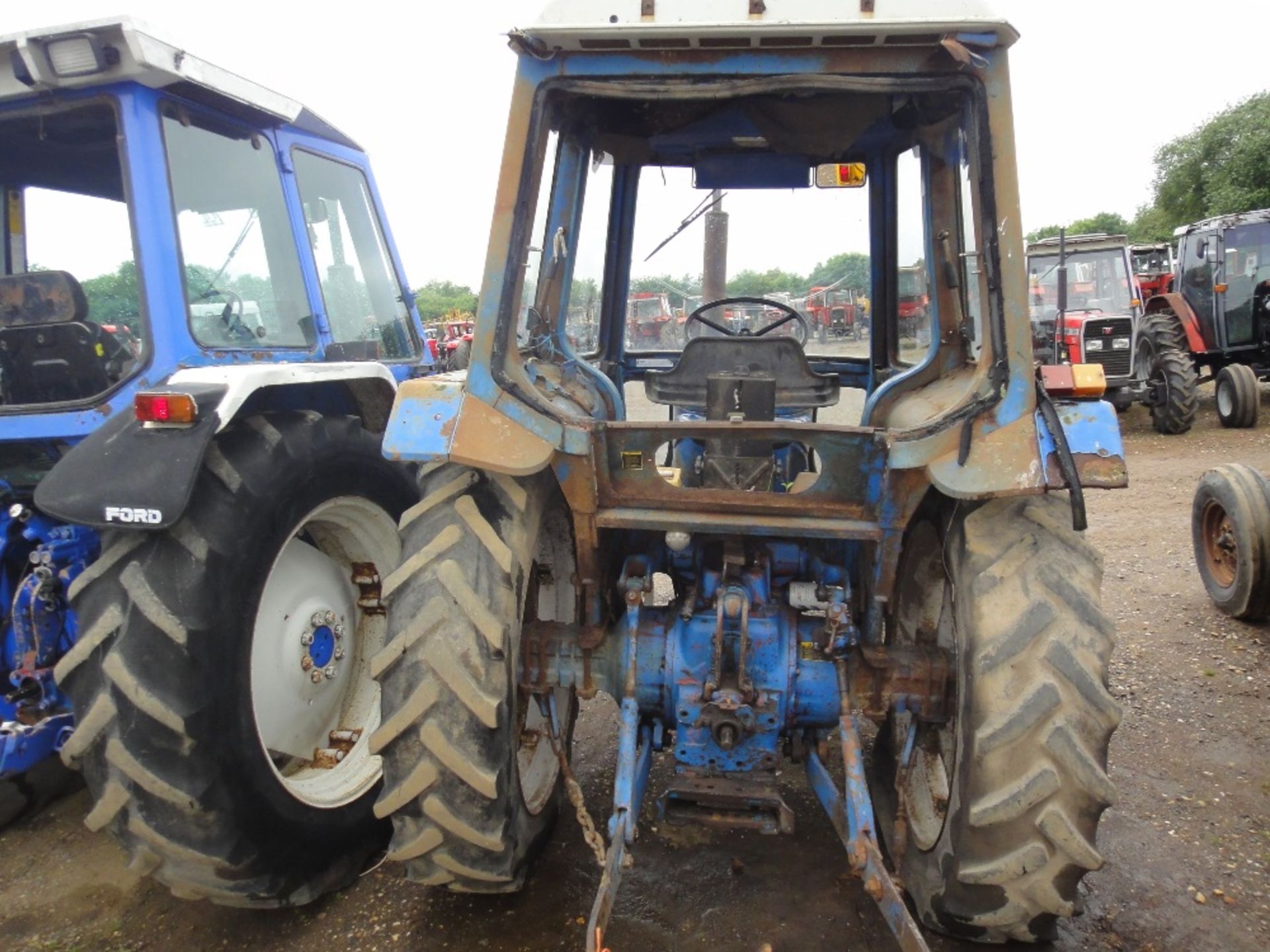 Ford 6600 Tractor Ser.No. B988267 - Image 4 of 9